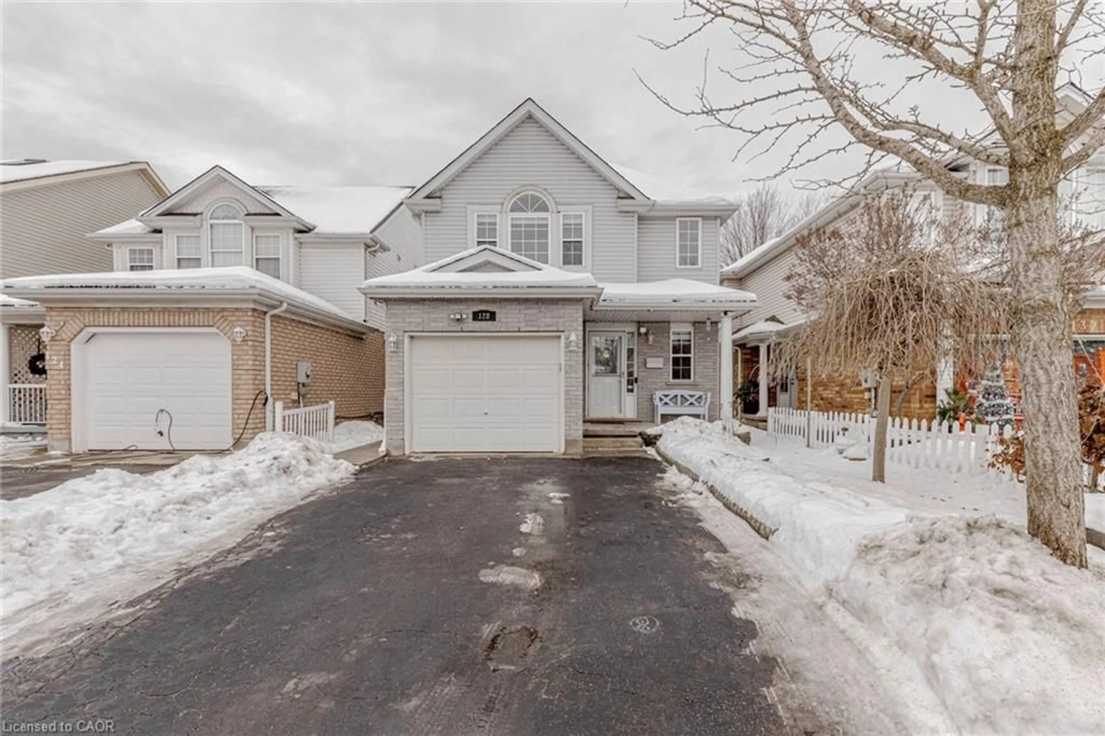 Unknown for 128 Karalee Cres, Cambridge Ontario N3C 4H4