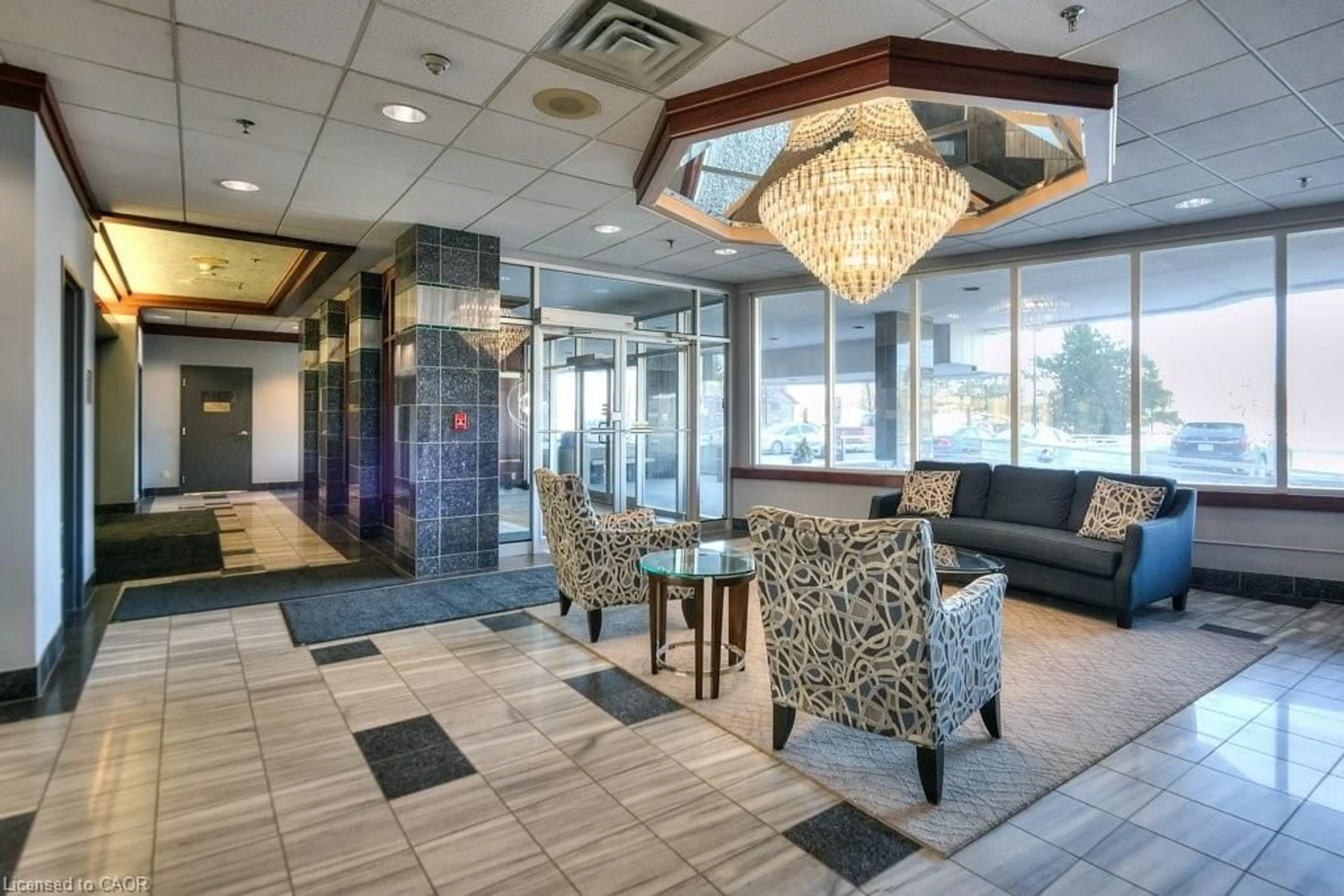 Lobby for 190 Hespeler Rd #1801, Cambridge Ontario N1R 8B8