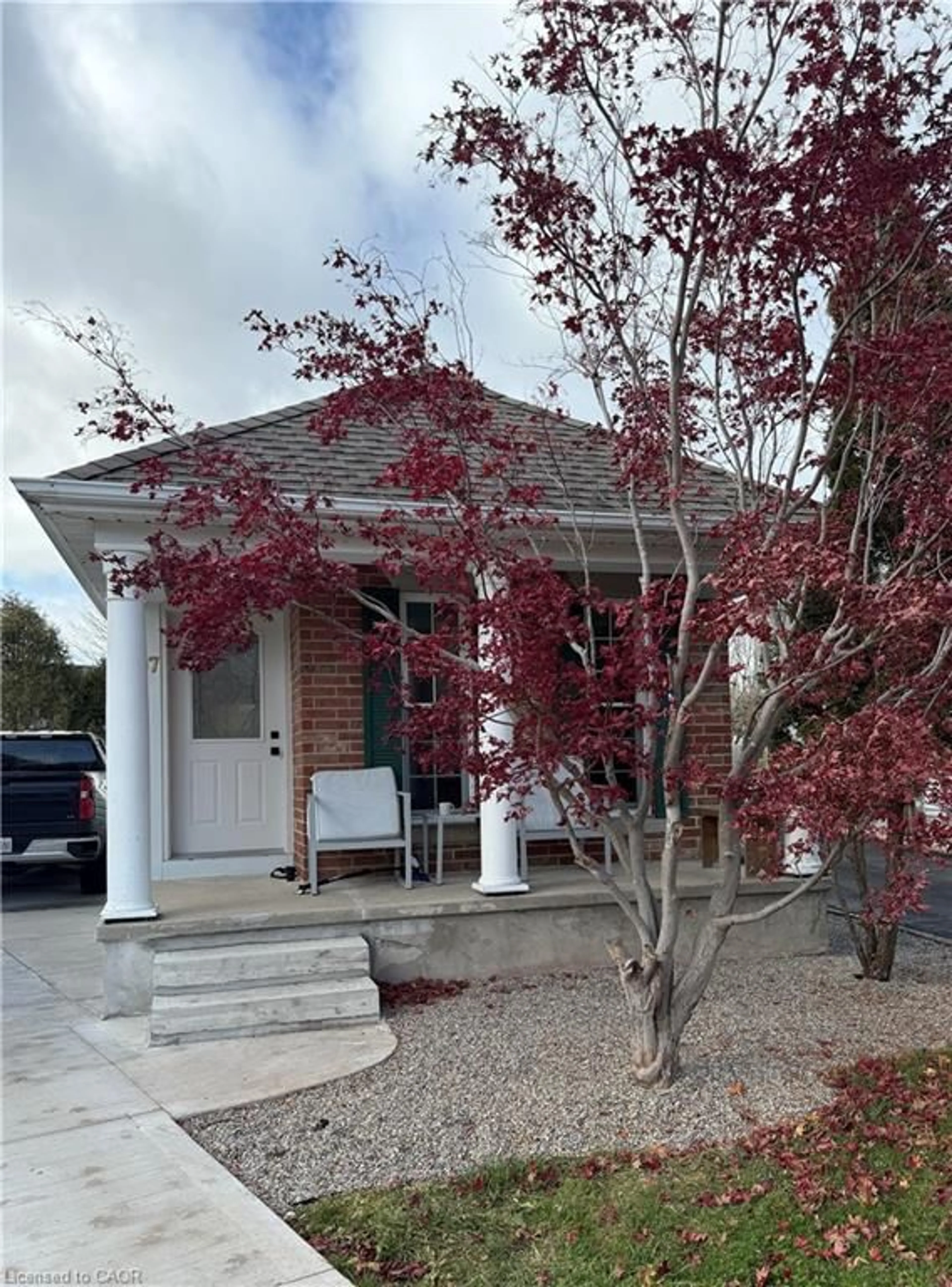 Home with vinyl exterior material, street for 707 Jacob Lane, Waterloo Ontario N2V 2A7