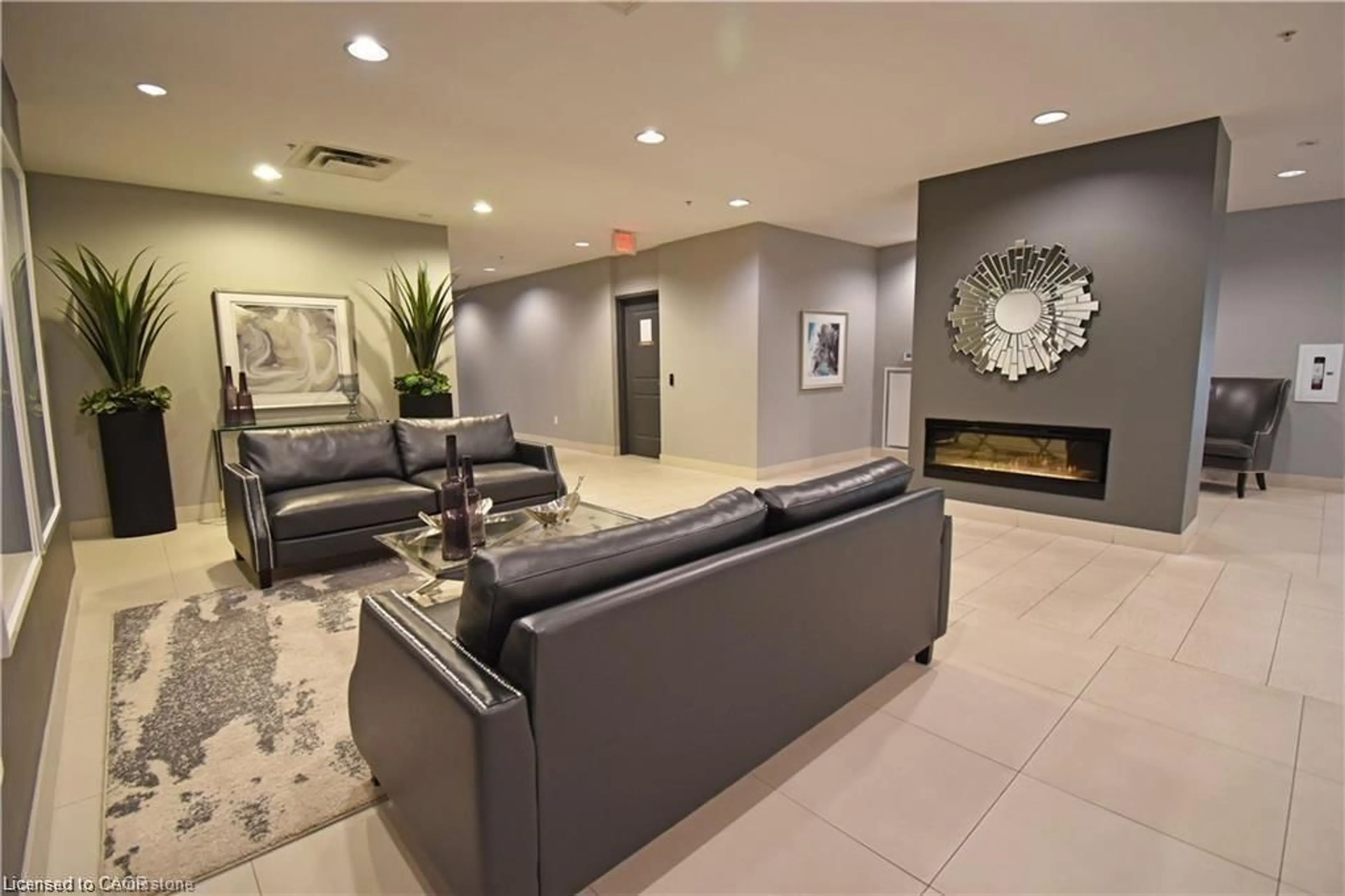 Lobby for 85 Robinson St #602, Hamilton Ontario L8P 1Z2
