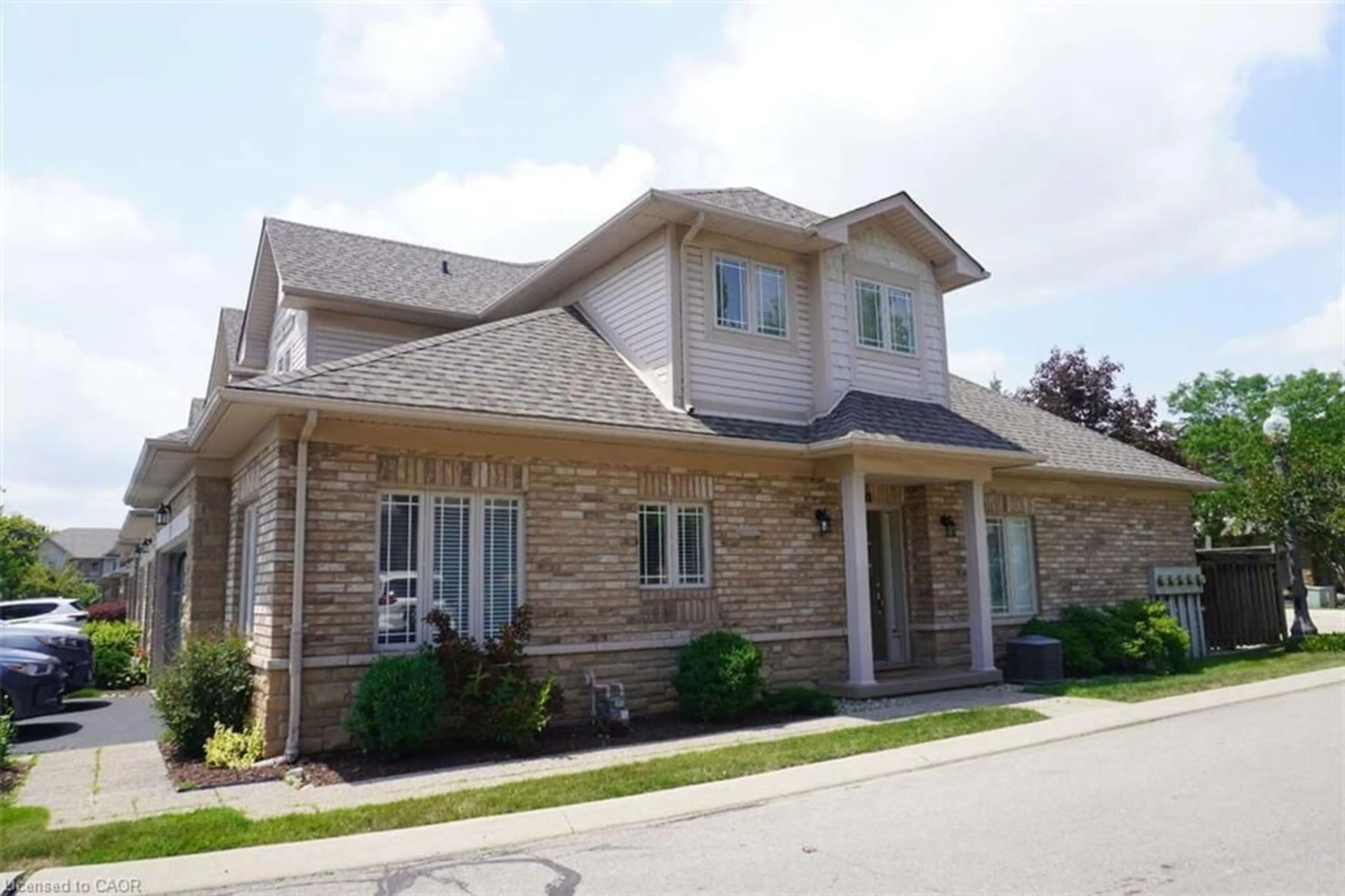 Home with brick exterior material, street for 2169 Orchard Rd #33, Burlington Ontario L7L 7J1