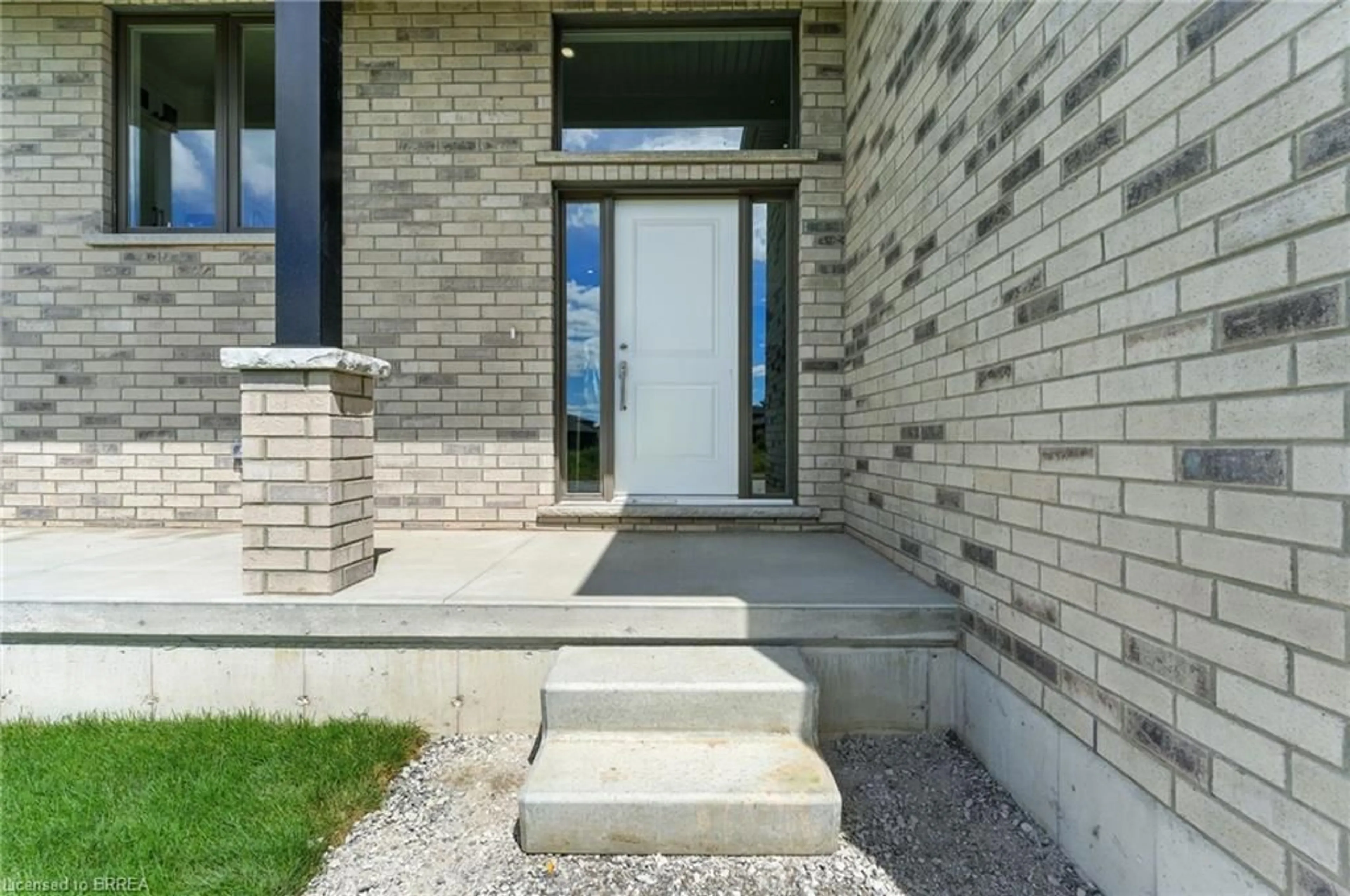 Unknown for 102 Vanrooy Trail, Waterford Ontario N0E 1Y0