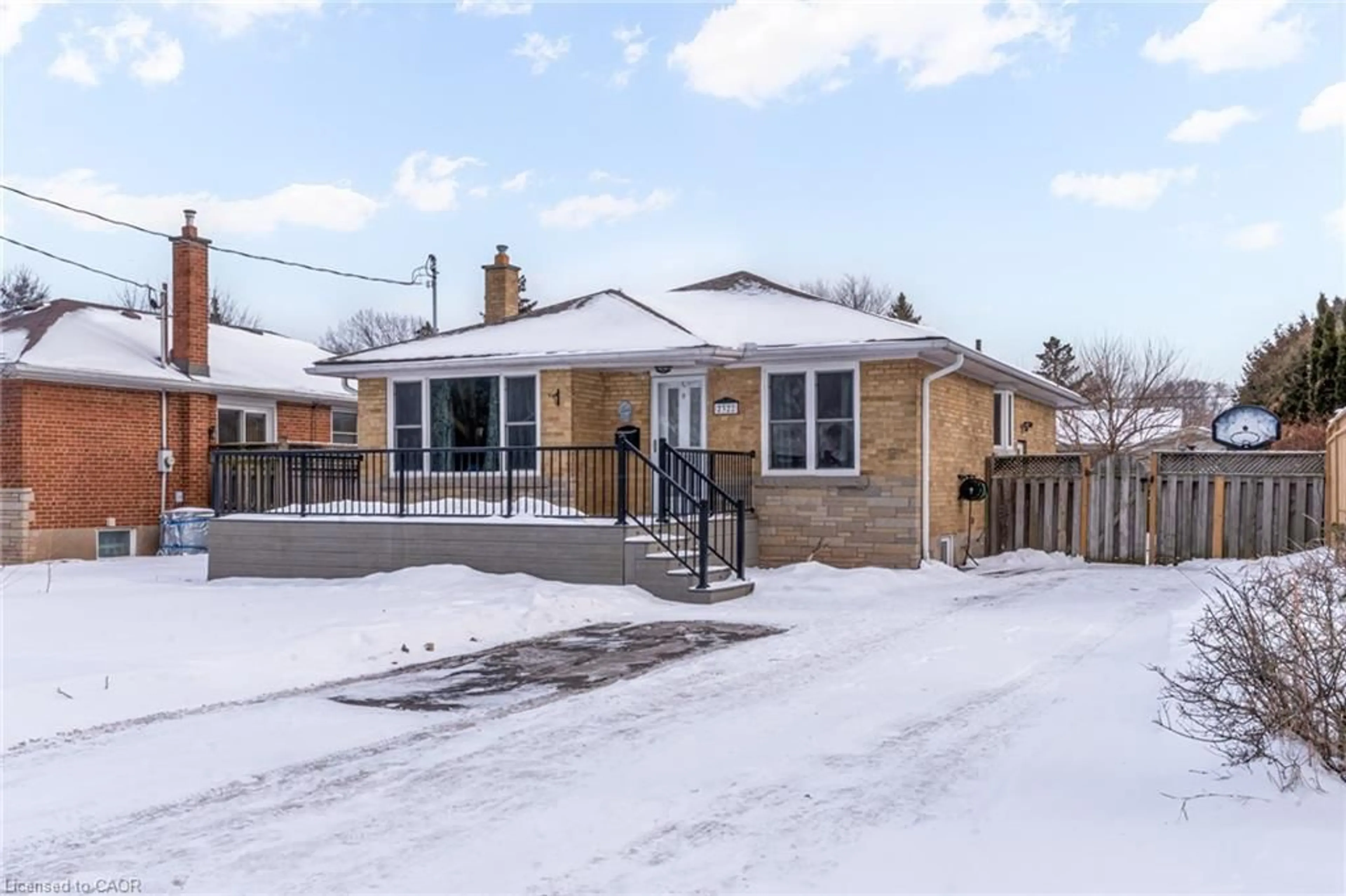 Home with brick exterior material, street for 2322 Redfern Rd, Burlington Ontario L7R 1X3