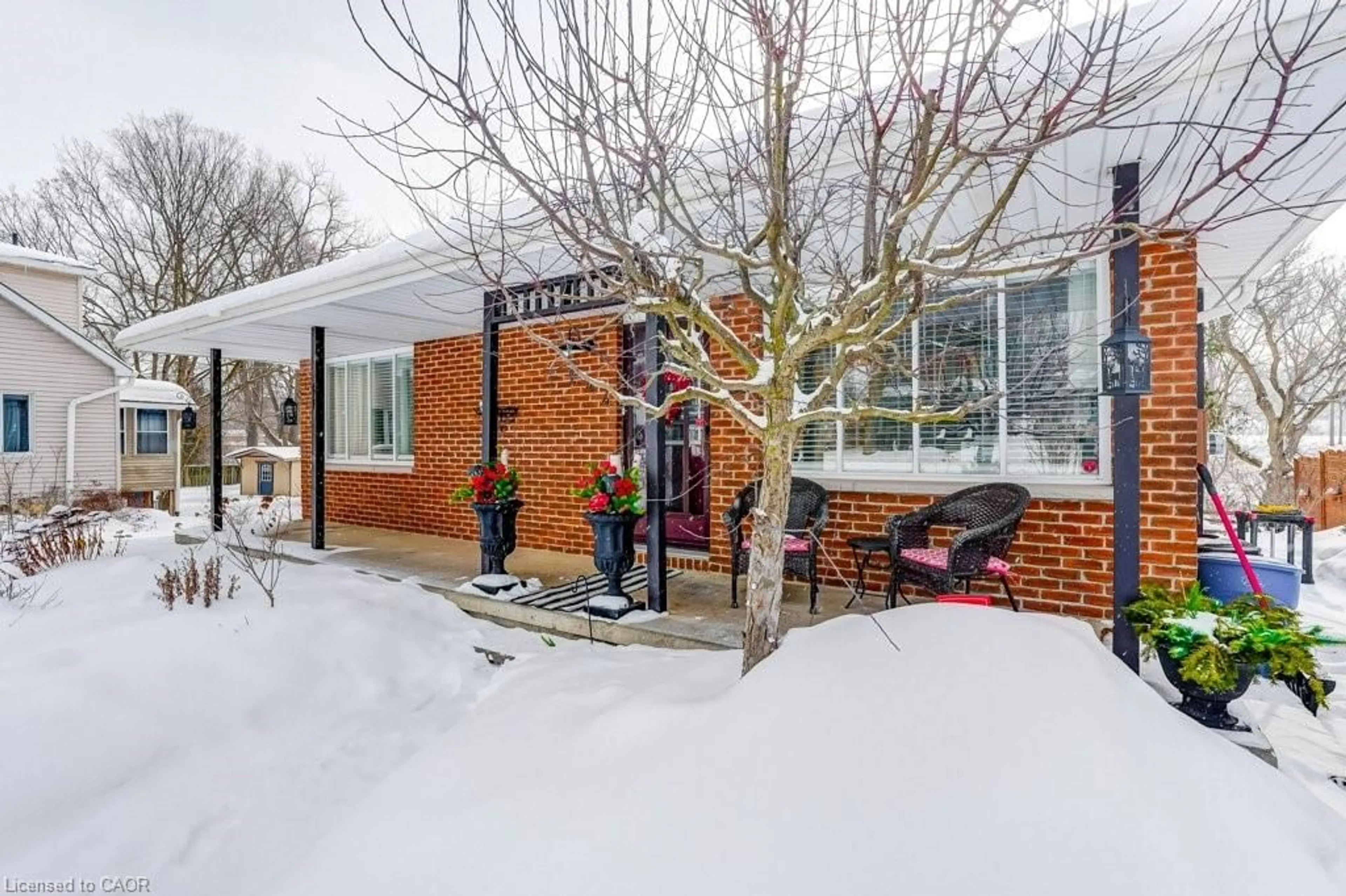 Unknown for 144 Canterbury St, Ingersoll Ontario N5C 1C8