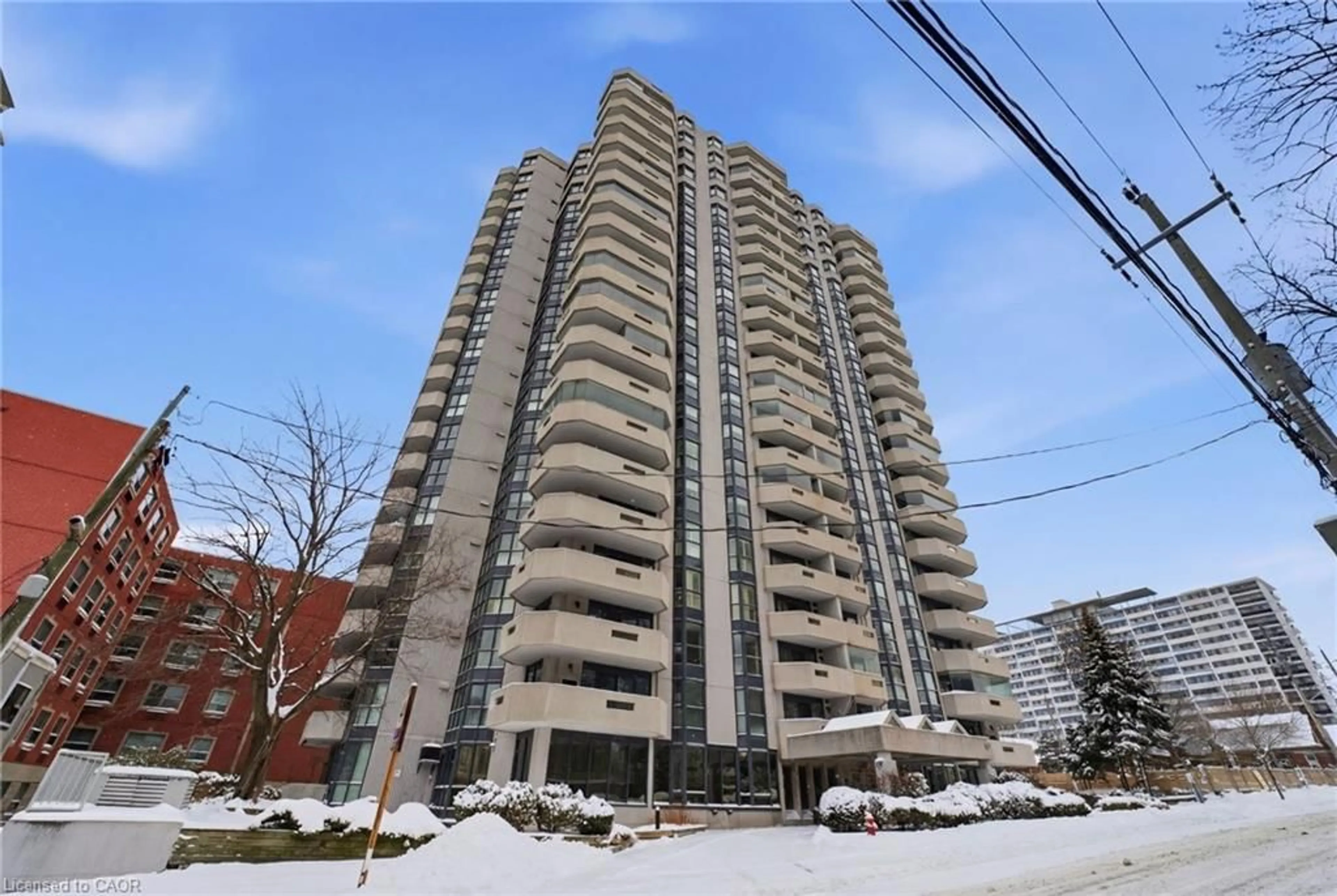 Patio, building for 67 Caroline St #5E, Hamilton Ontario L8P 3K6