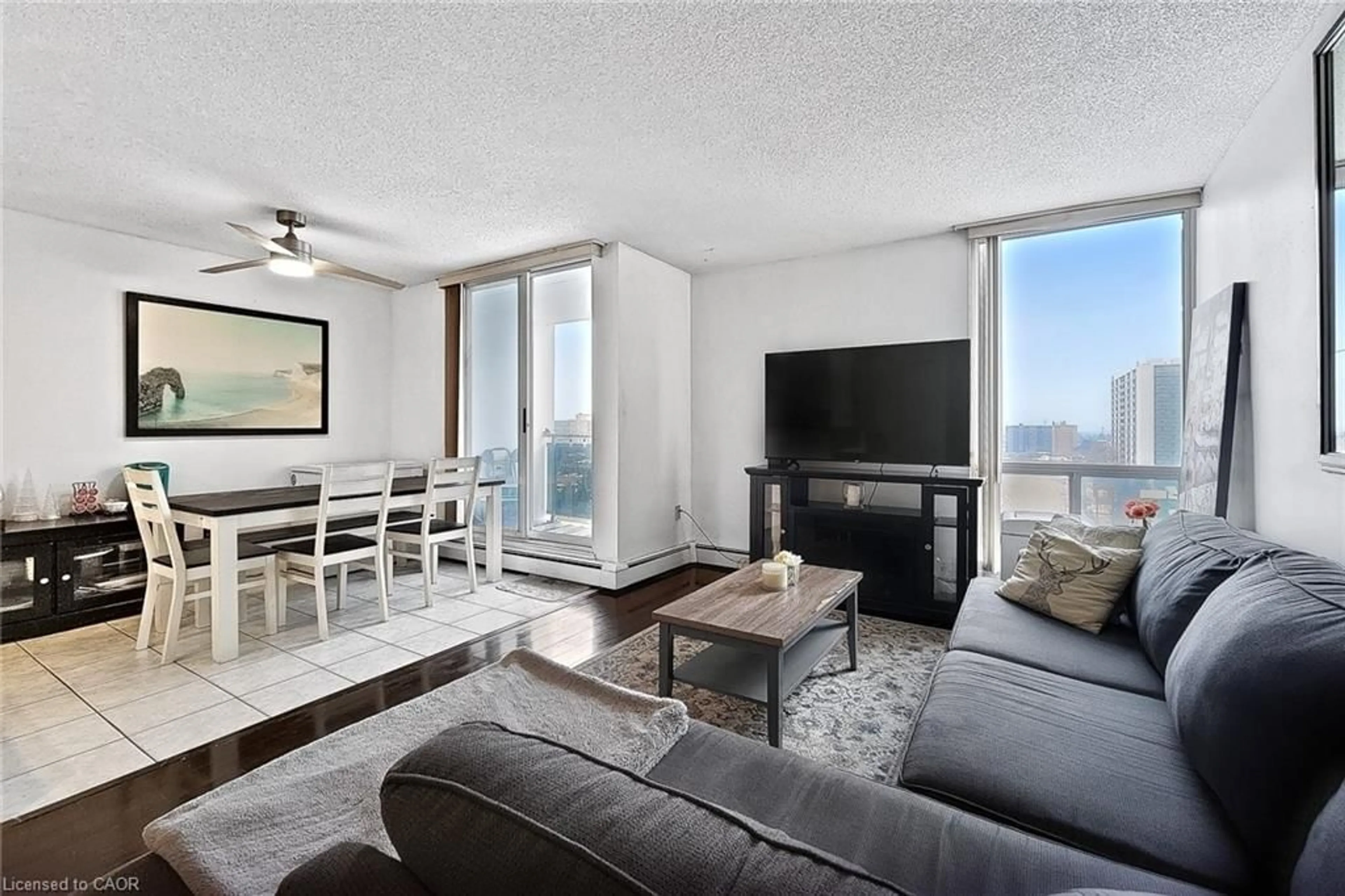 Living room with furniture, unknown for 75 Glenburn Crt #905, Hamilton Ontario L8E 1C1