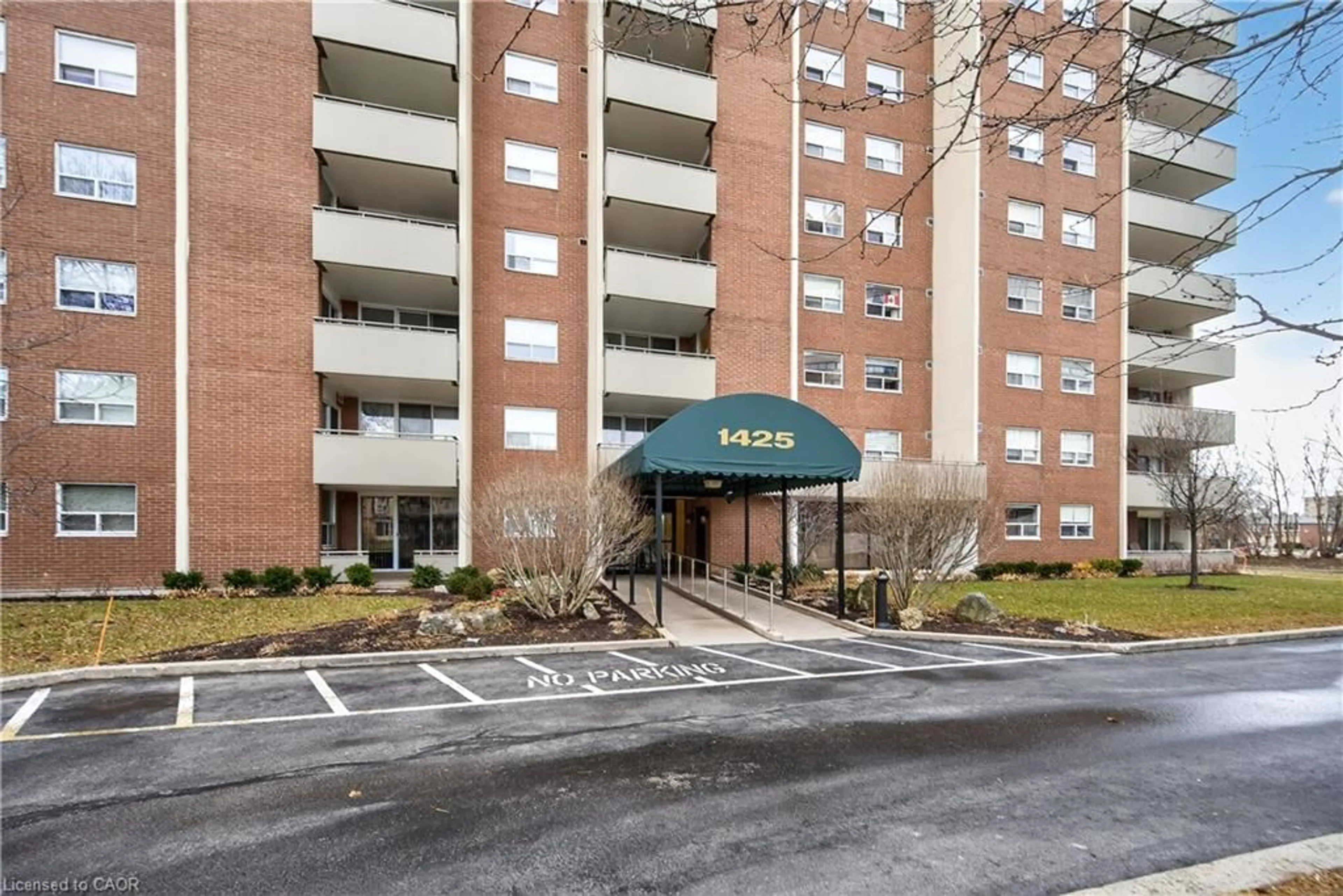 Unknown for 1425 Ghent Ave #304, Burlington Ontario L7S 1X5