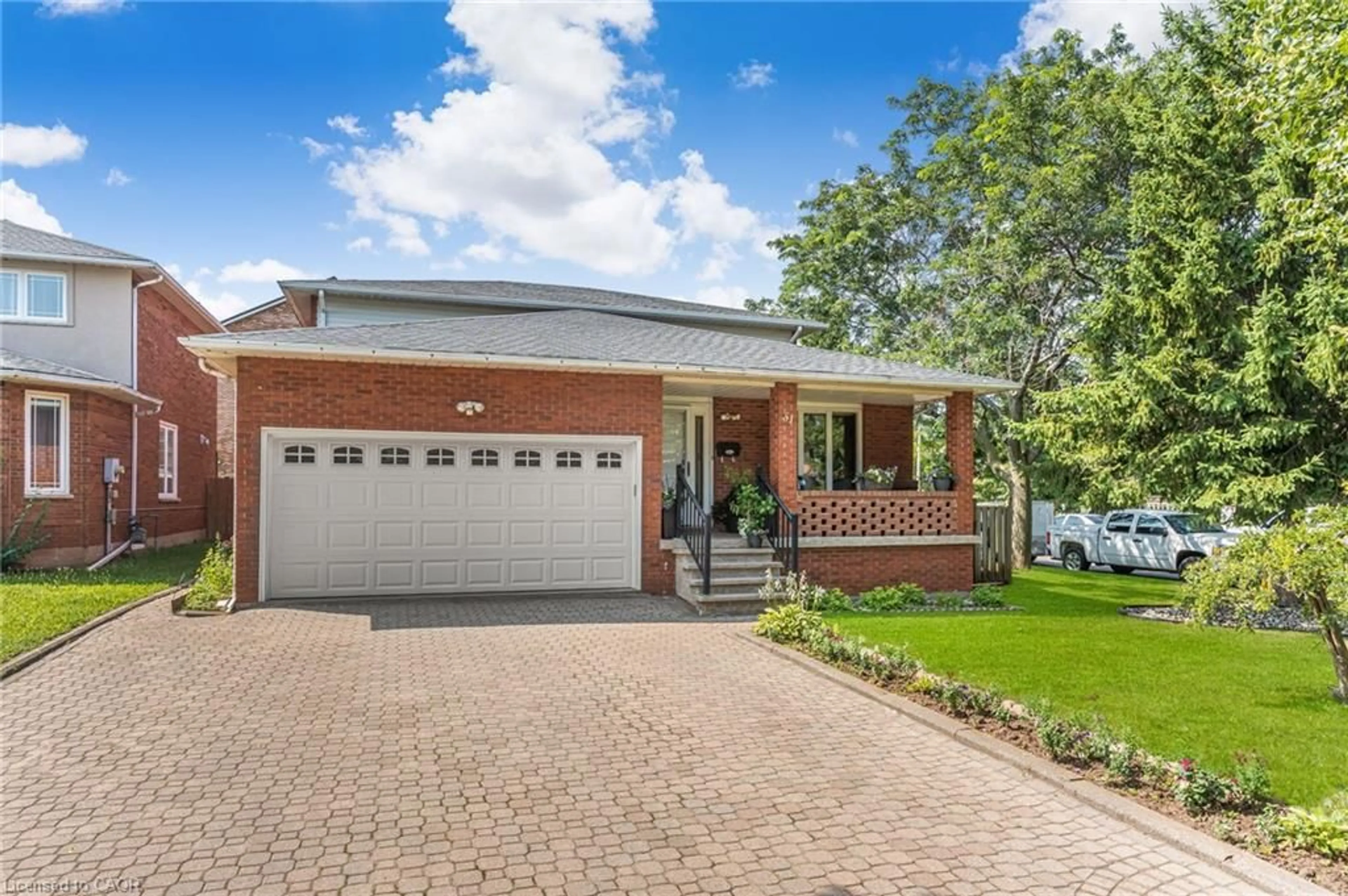 Home with brick exterior material, street for 51 Seaton Place Dr, Stoney Creek Ontario L8E 3E4