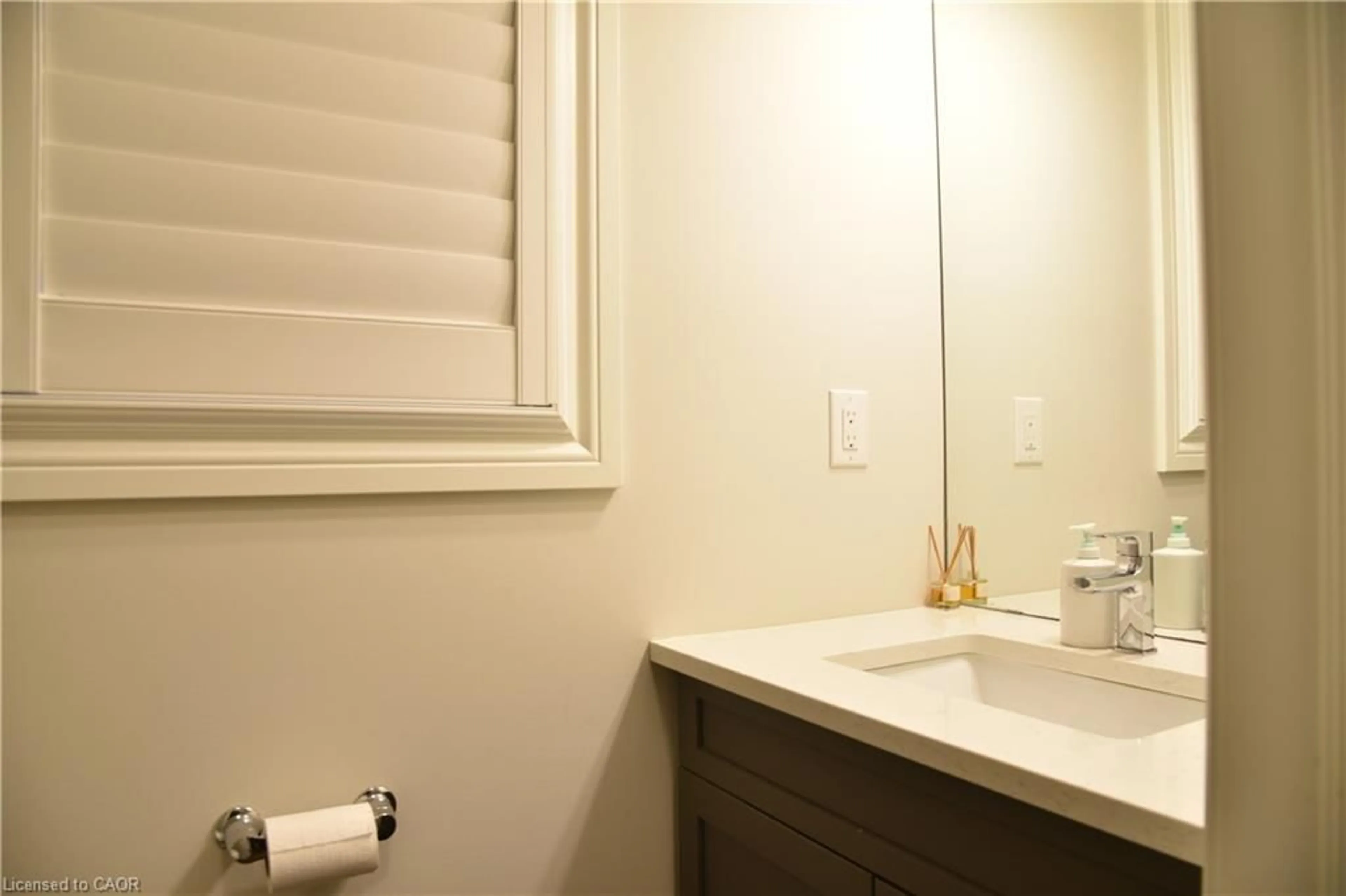 Standard bathroom, unknown for 1930 Jim Hebb Way, London Ontario N6H 5K3
