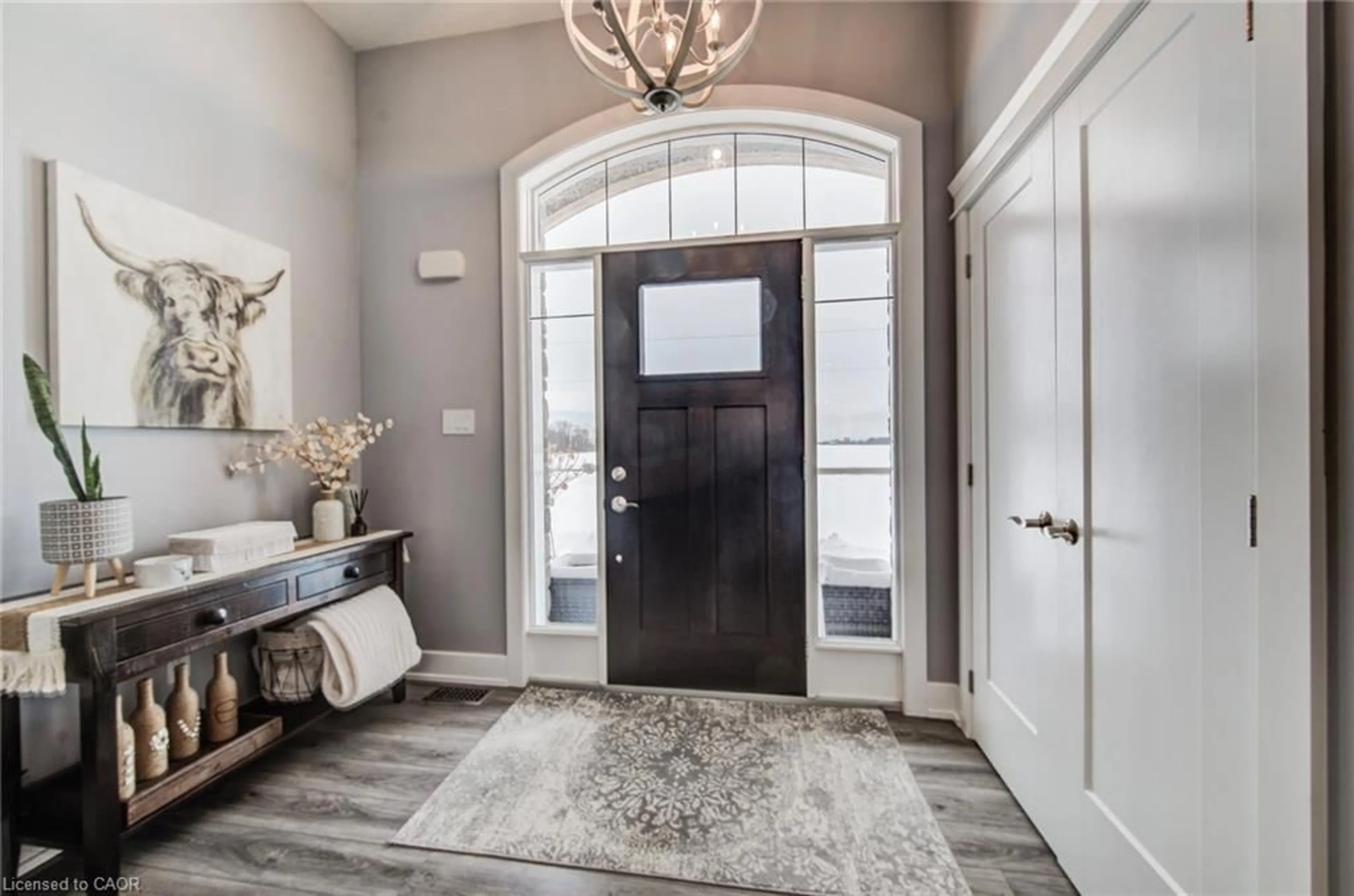 Indoor entryway for 885725 Oxford Rd 8, Bright Ontario N0J 1B0