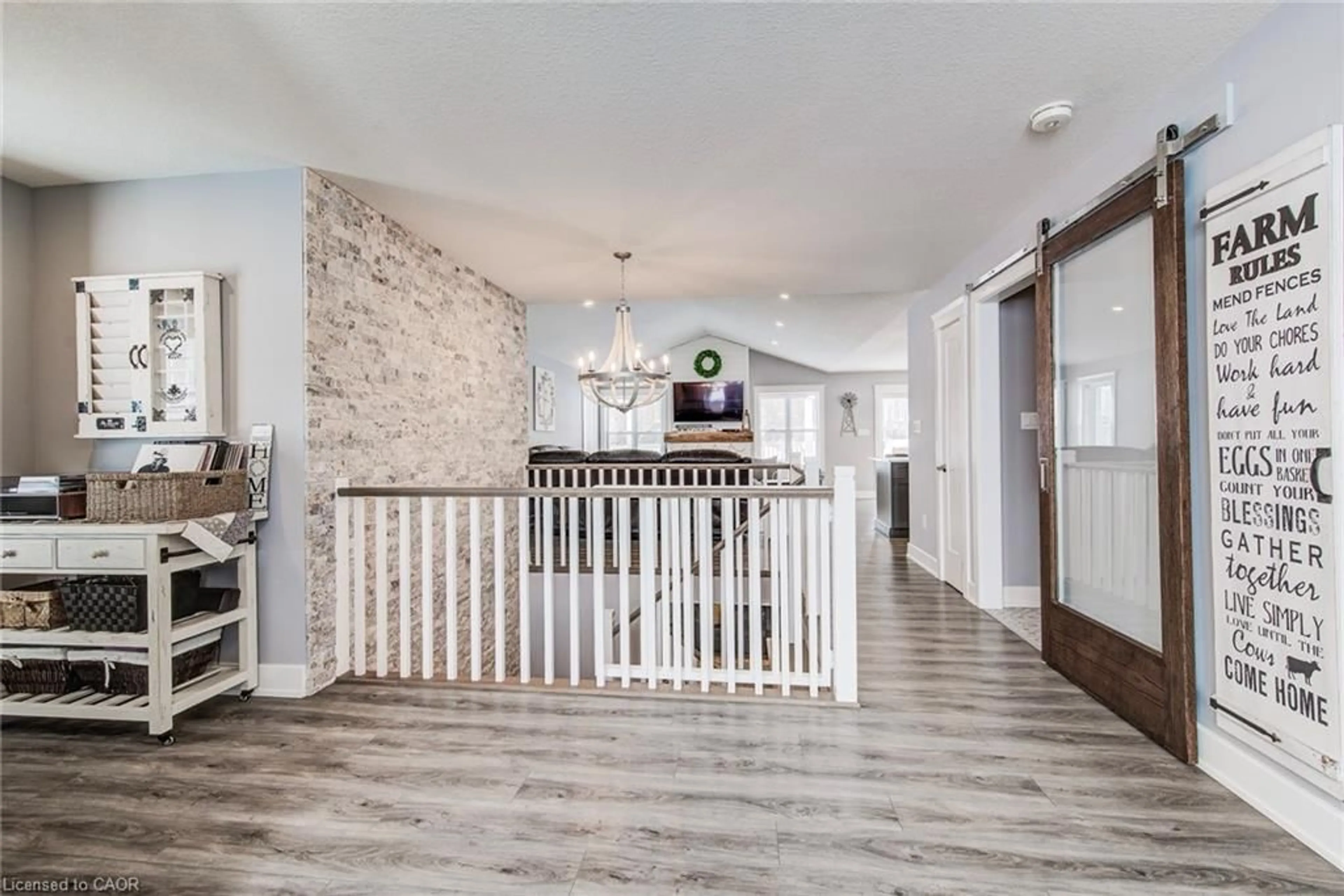 Indoor entryway for 885725 Oxford Rd 8, Bright Ontario N0J 1B0