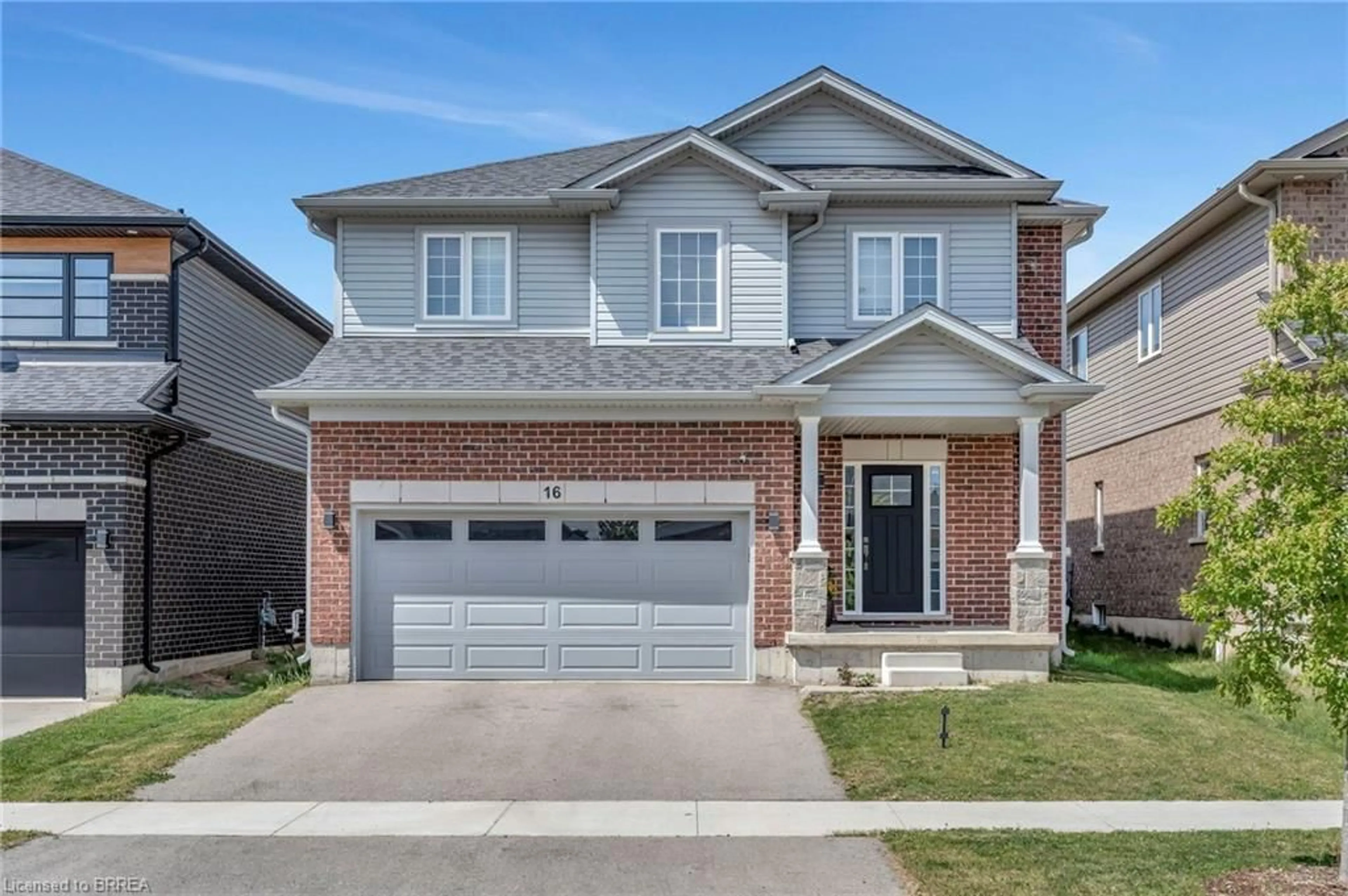Home with brick exterior material, street for 16 Cumberland St, Brantford Ontario N3S 7J6