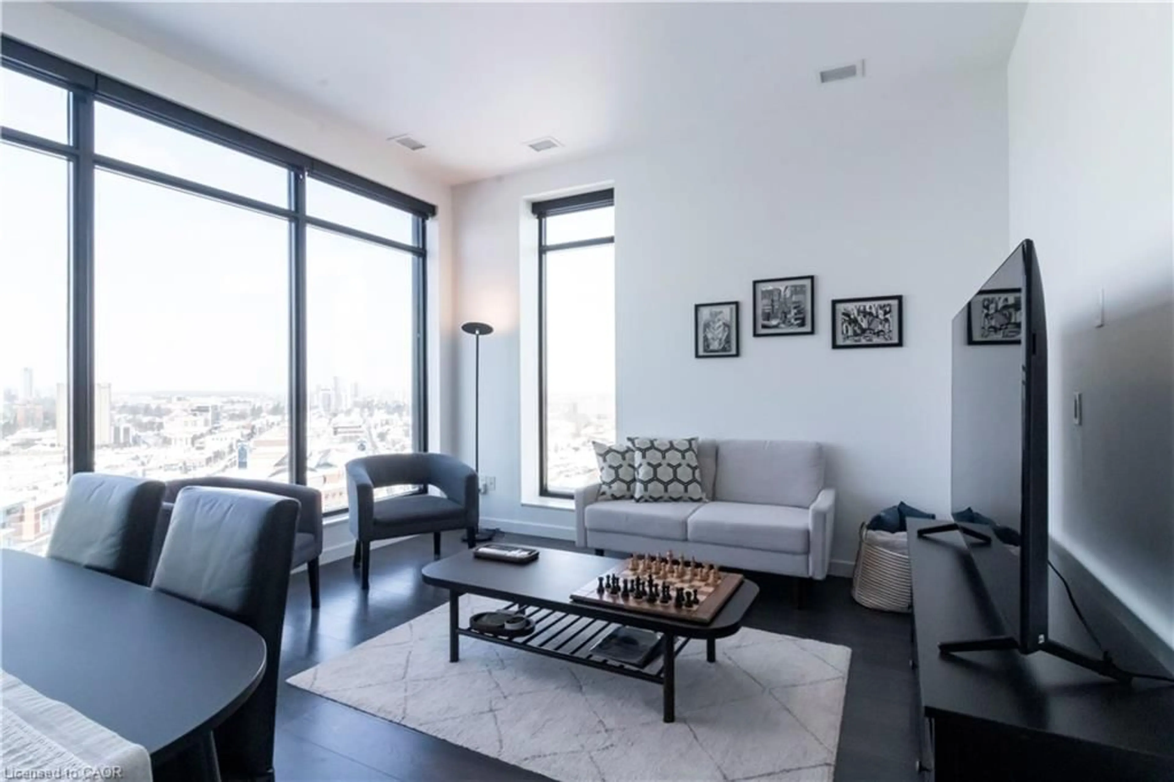 Living room with furniture, unknown for 181 King St #1513, Waterloo Ontario N2J 0E7