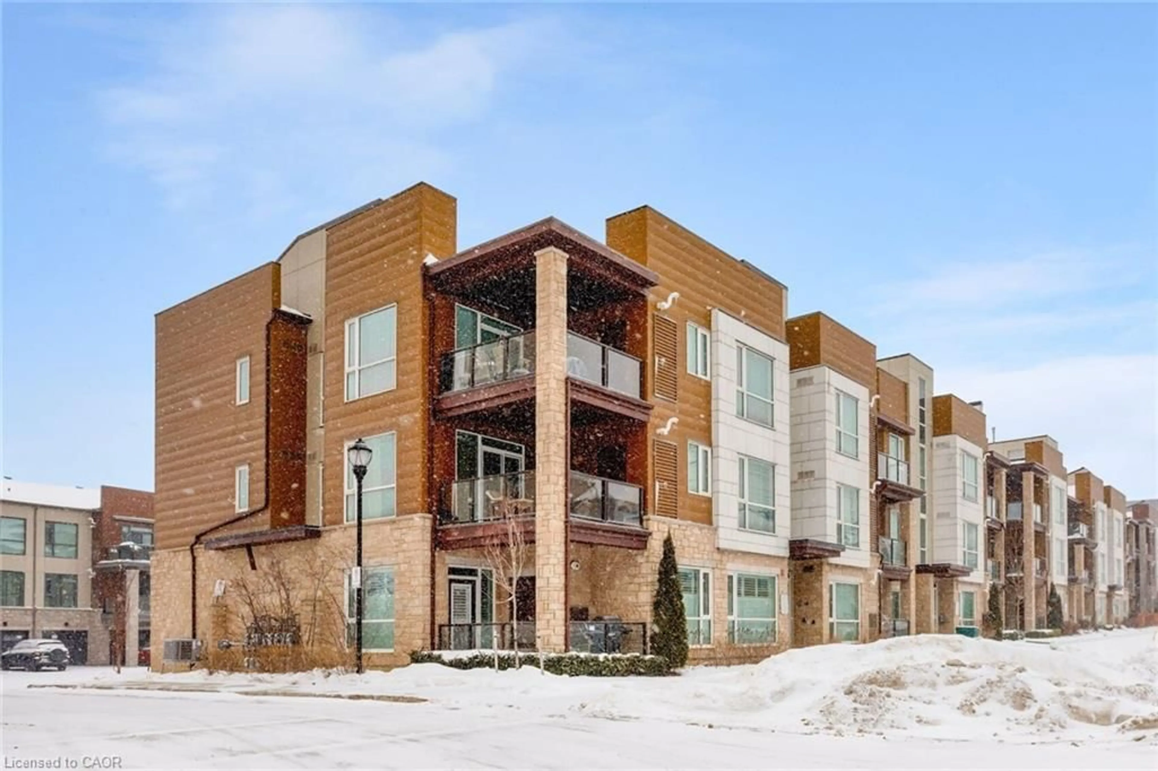 Unknown for 2370 Khalsa Gate #212, Oakville Ontario L6M 1P5