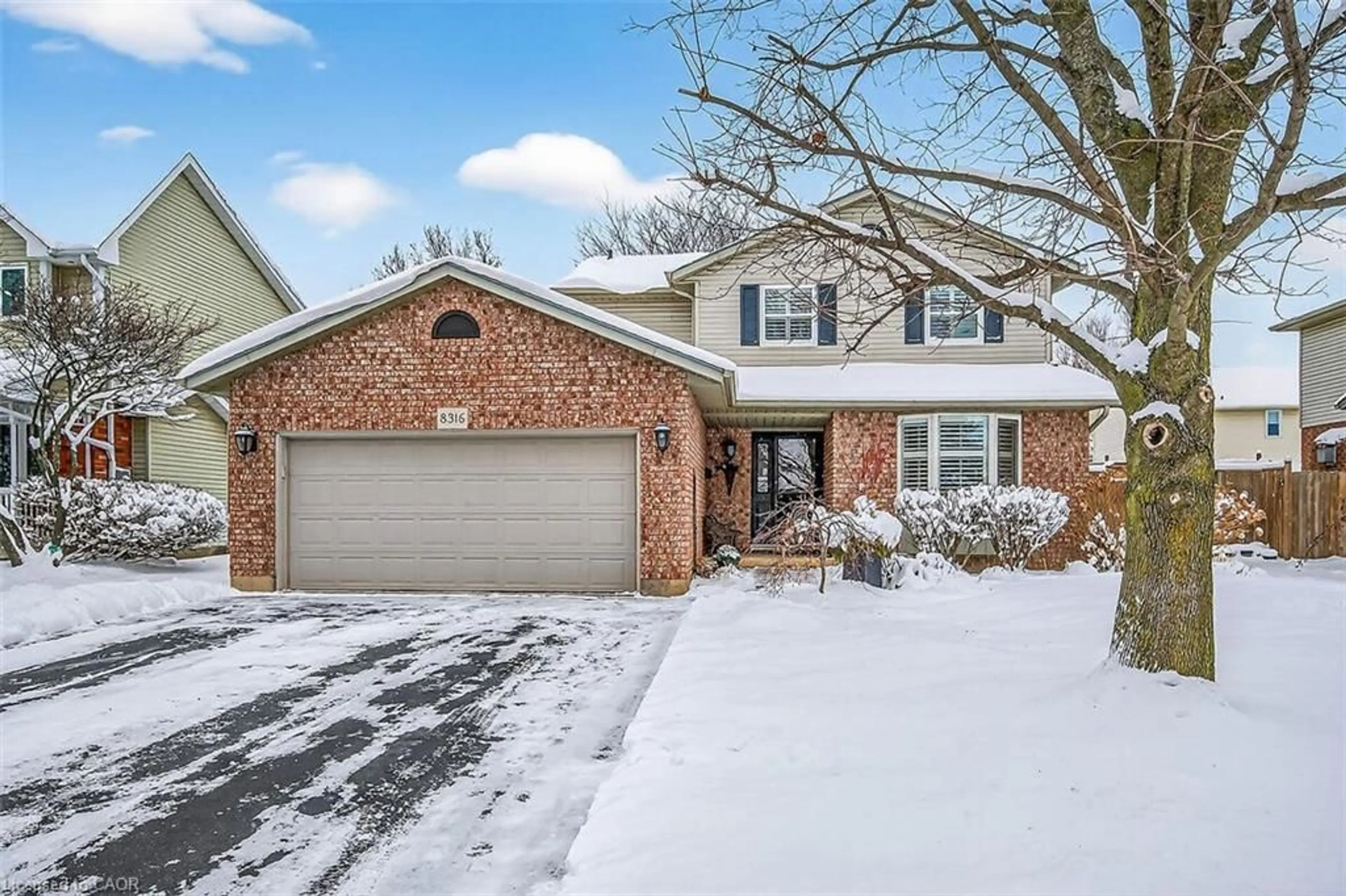 Home with brick exterior material, street for 8316 Twenty Rd, Hamilton Ontario L9B 2J6