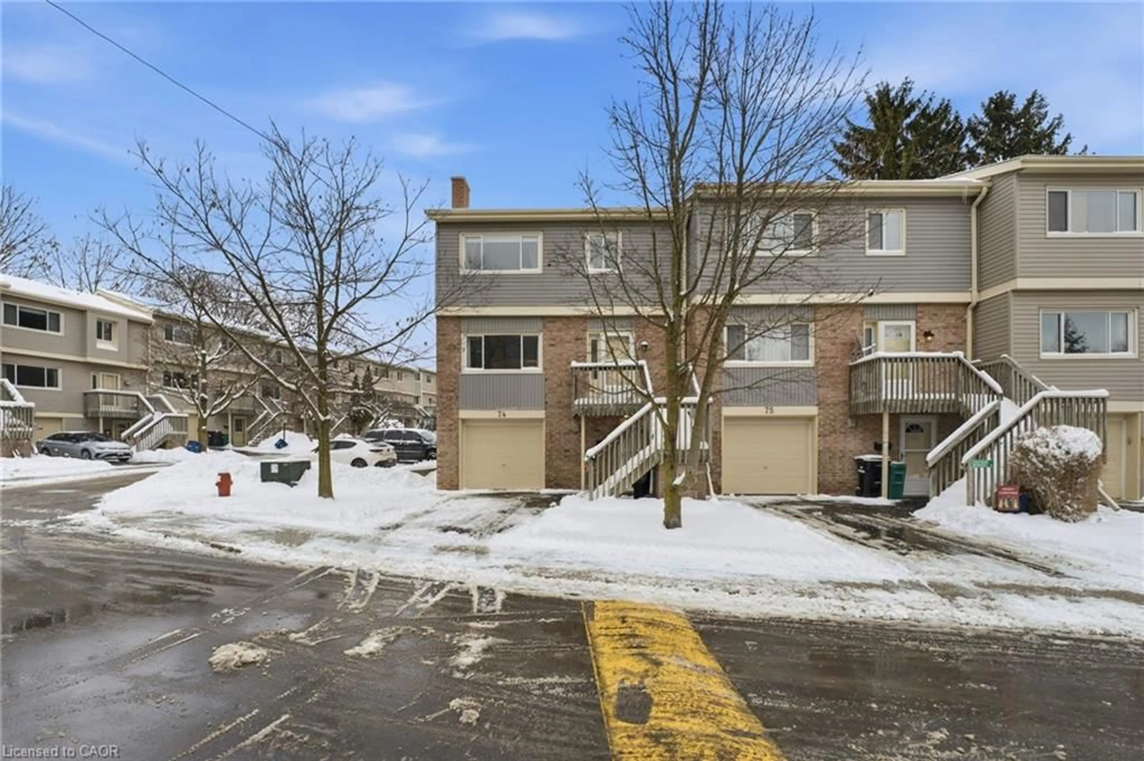 Patio, street for 30 Green Valley Dr #74, Kitchener Ontario N2P 1G8