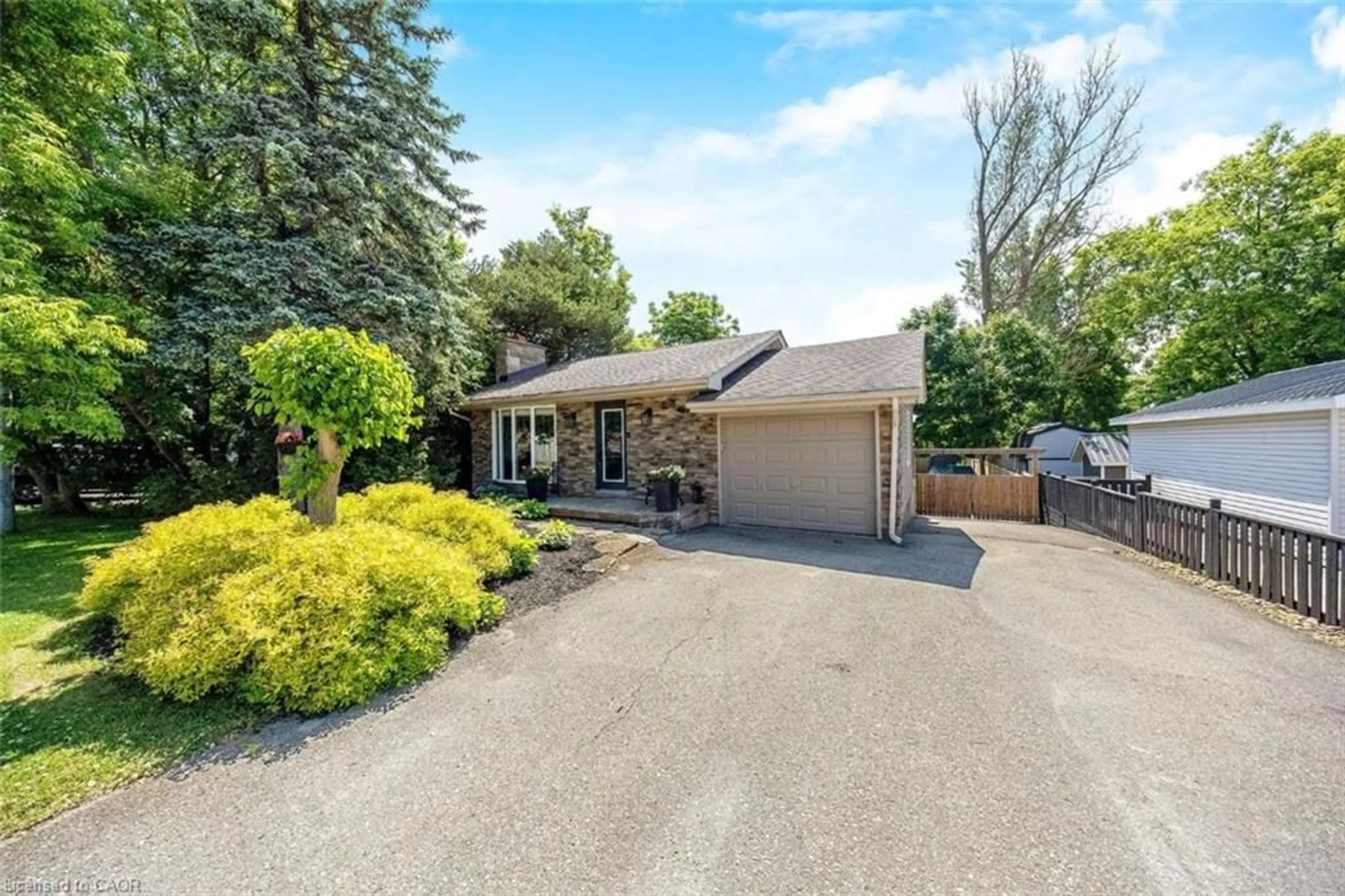 Unknown for 3 Lorne St, Wellington Ontario N0B 1T0