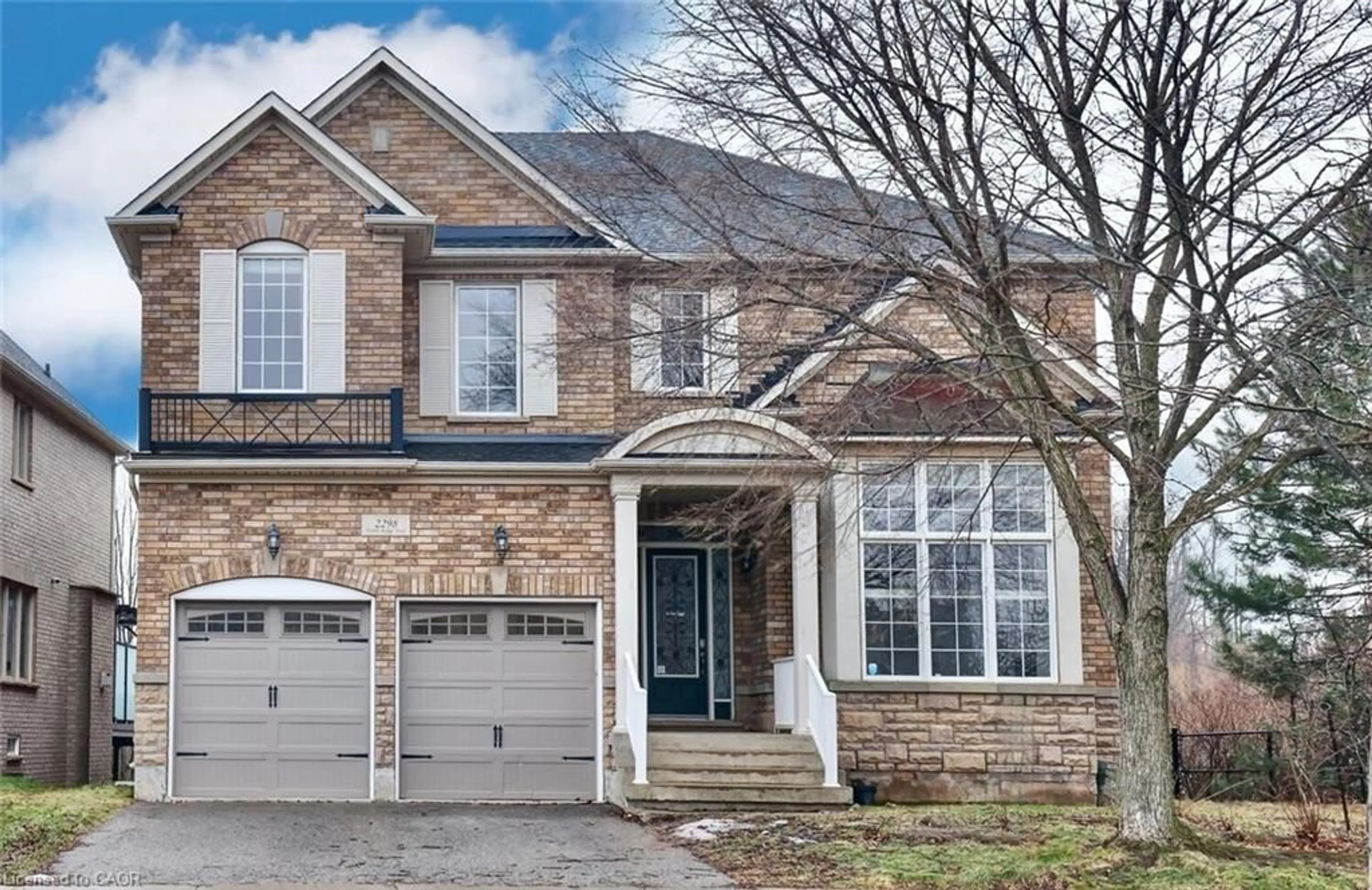 Home with brick exterior material, street for 2298 North Ridge Trail, Oakville Ontario L6H 0C4