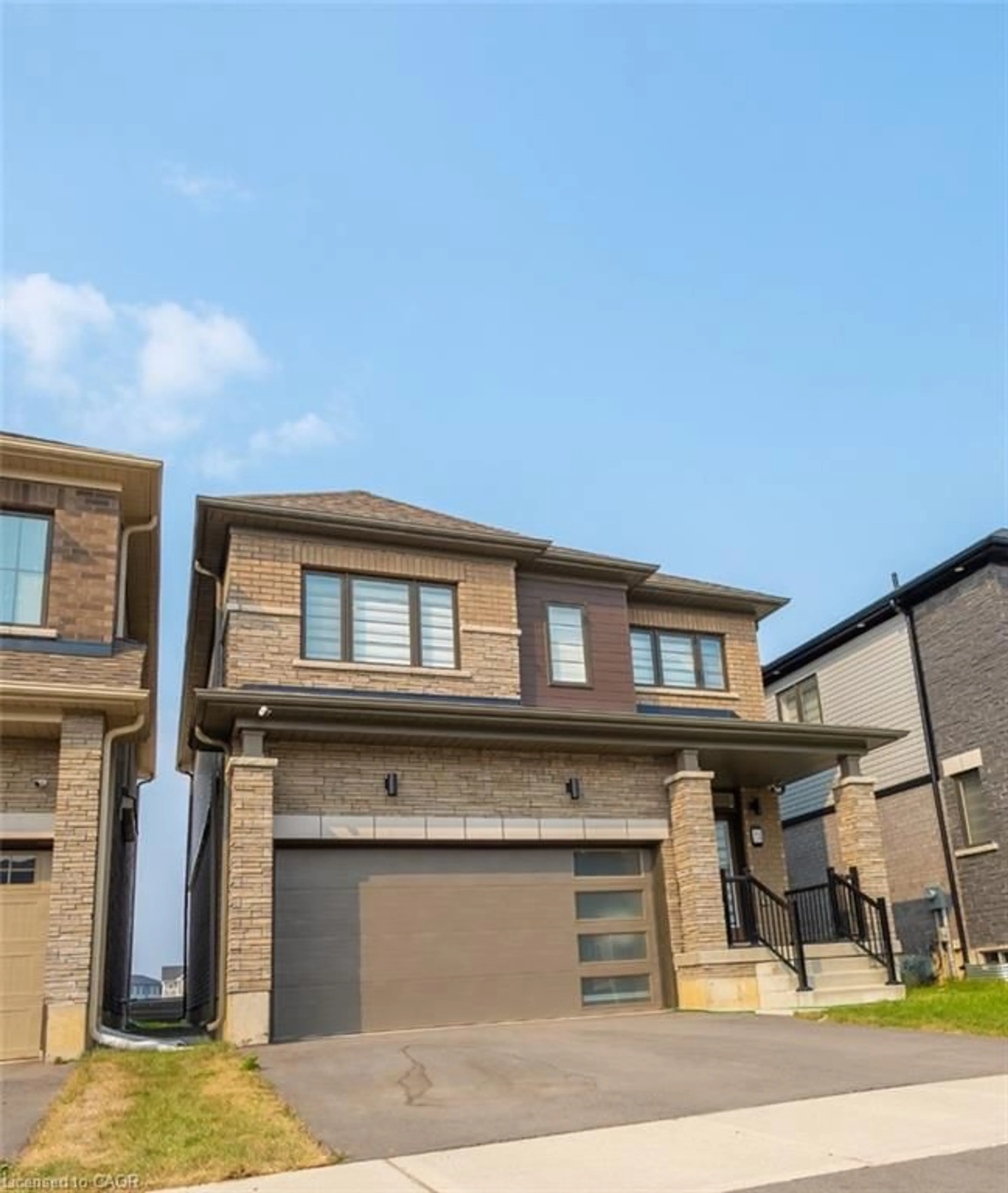 Home with brick exterior material, street for 218 Wilmot Rd, Brantford Ontario N3T 0V8