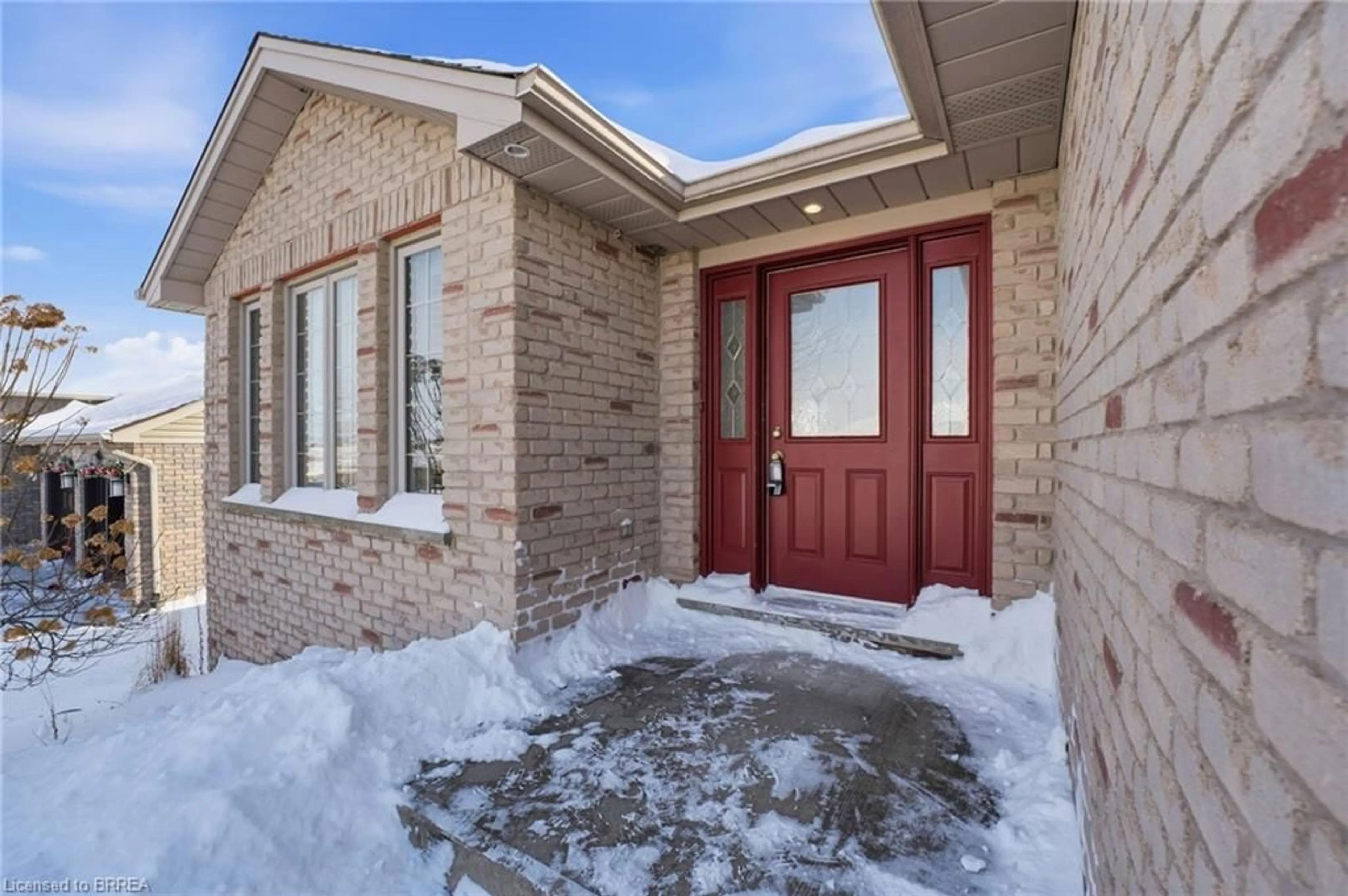 Unknown for 28 Mansfield Dr, St. George Ontario N0E 1N0