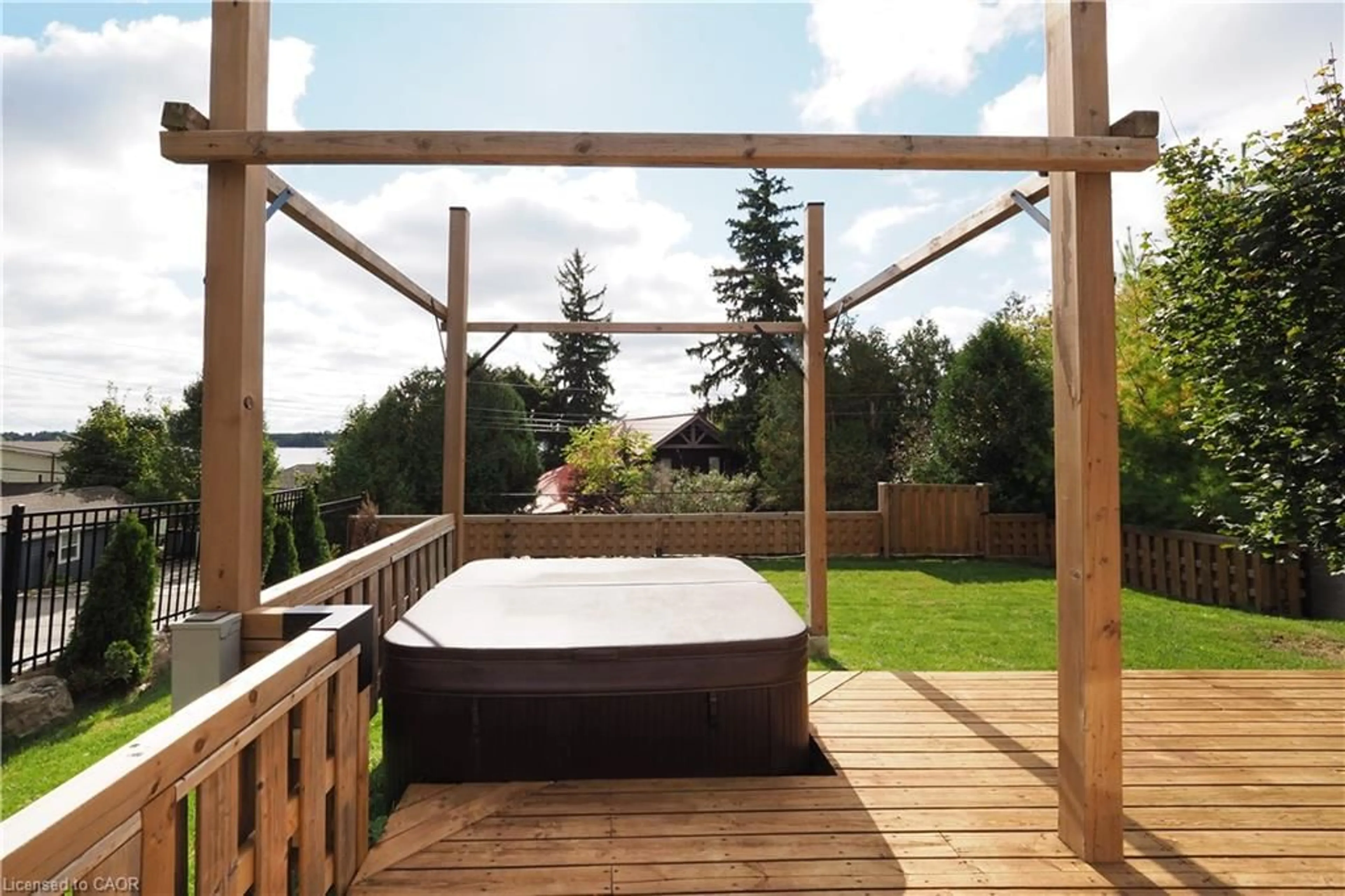 Patio, water/lake/river/ocean view for 50 Holly Trail, Puslinch Ontario N3C 2V4
