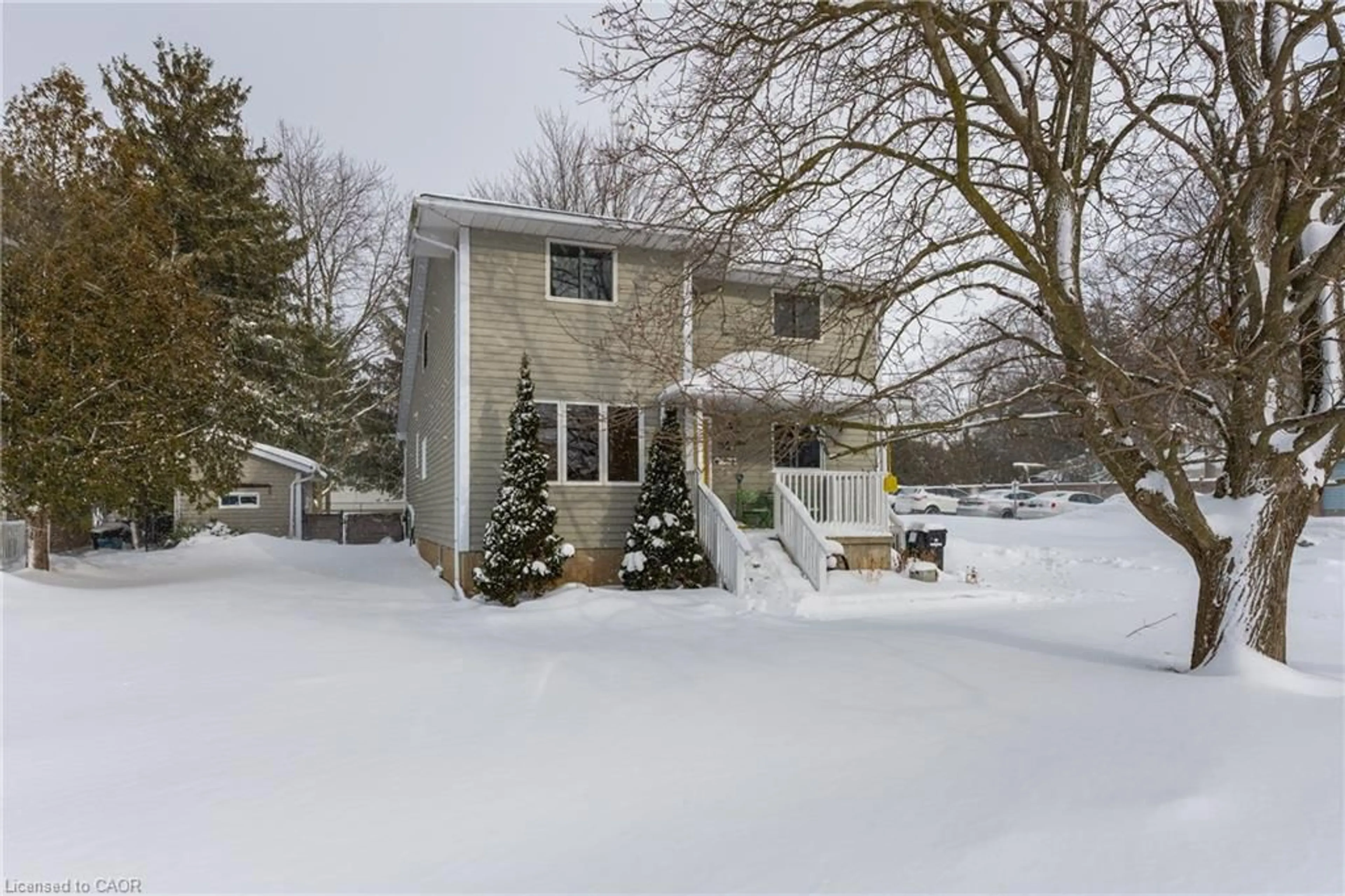 Unknown for 53 Hincks St, New Hamburg Ontario N3A 2A2