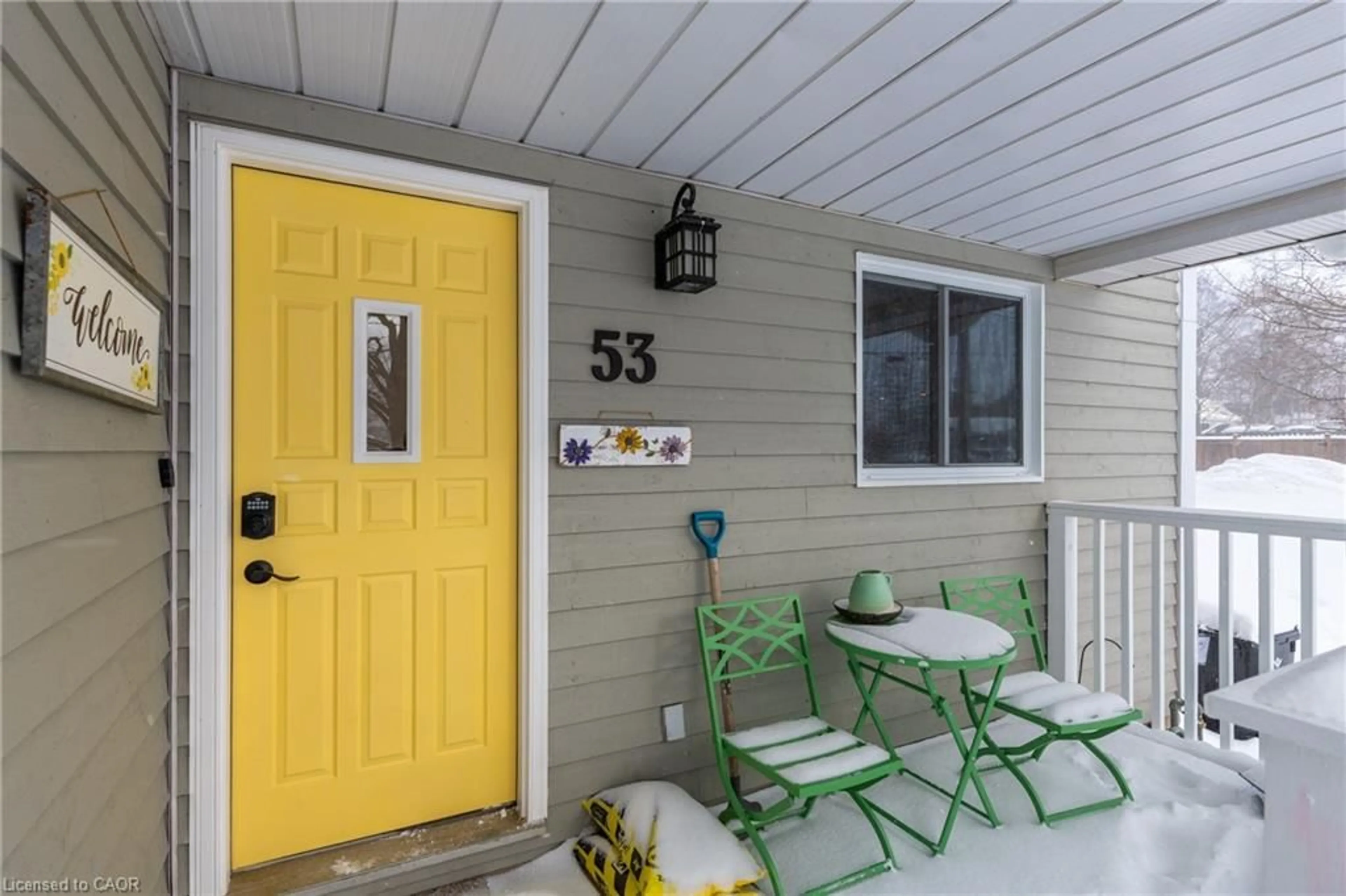 Patio, street for 53 Hincks St, New Hamburg Ontario N3A 2A2