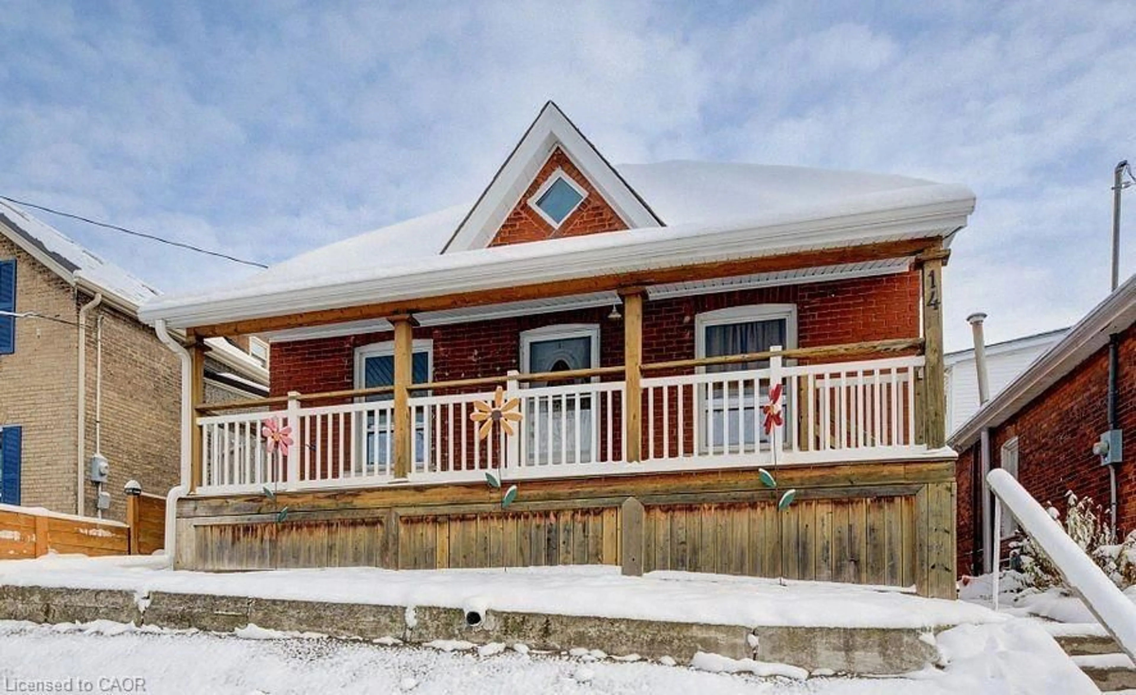 Unknown for 14 Grandview St, Brantford Ontario N3R 1Y4