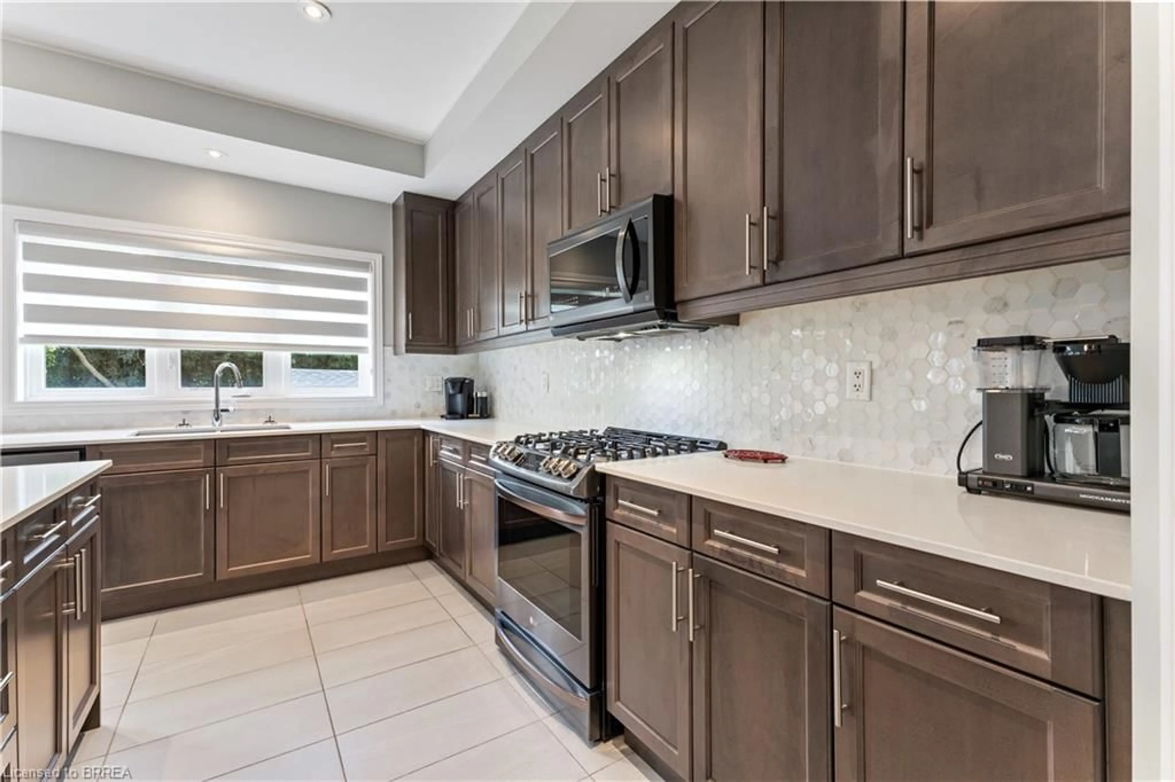 Unknown for 8 Lorne Card Dr, Paris Ontario N3L 0H8