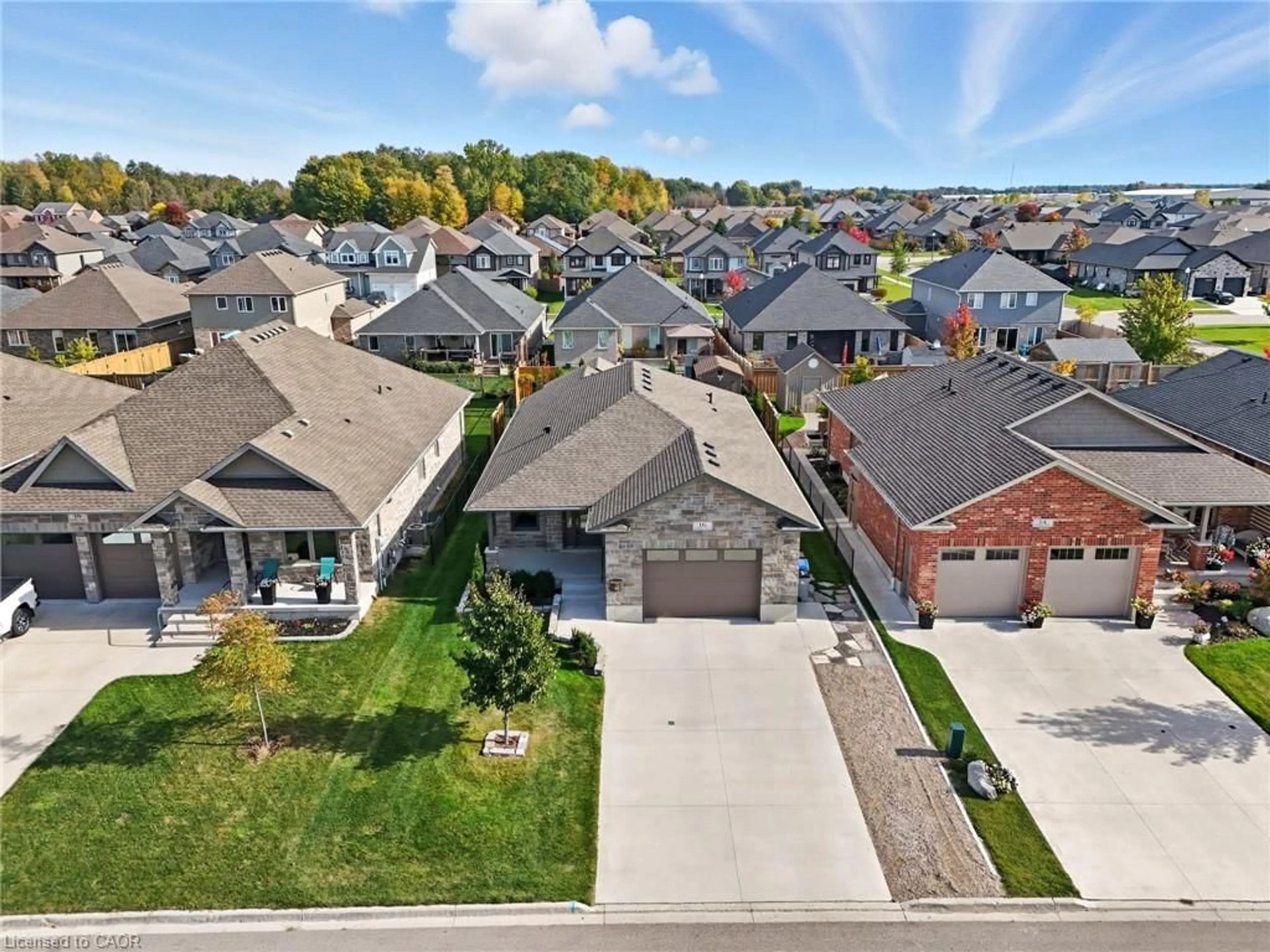 A pic from outside/outdoor area/front of a property/back of a property/a pic from drone, street for 16 Forbes Cres, Listowel Ontario N4W 0B3