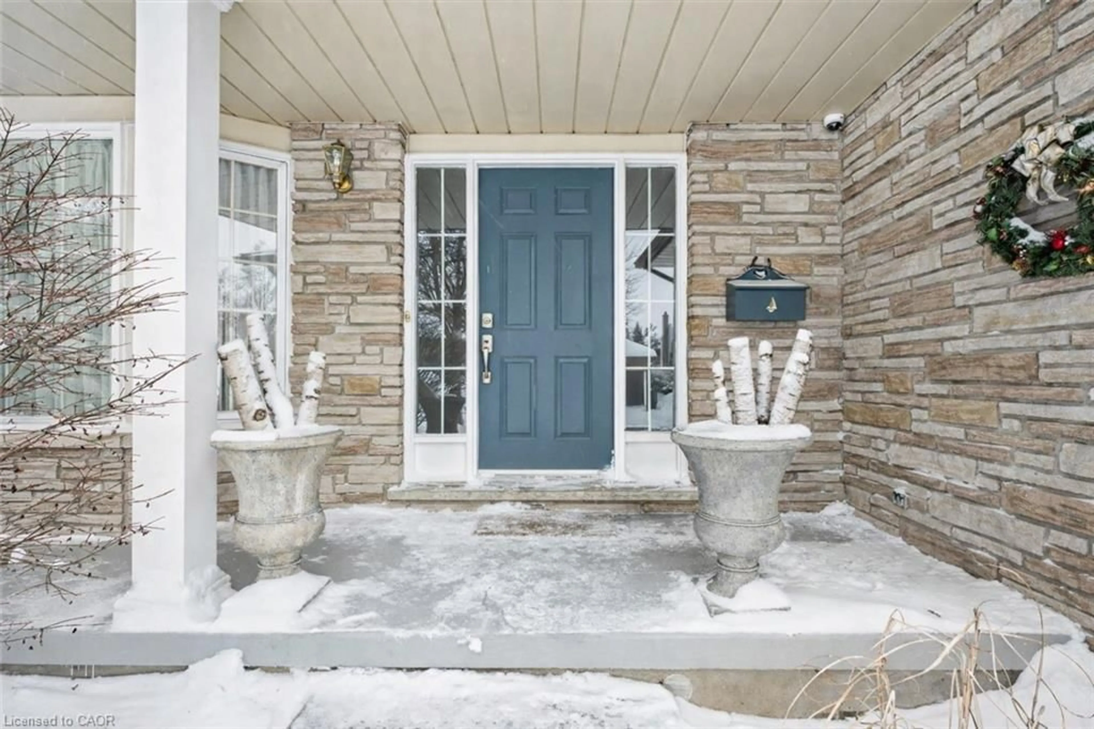 Indoor entryway for 488 Heather Hill Pl, Waterloo Ontario N2T 1H7