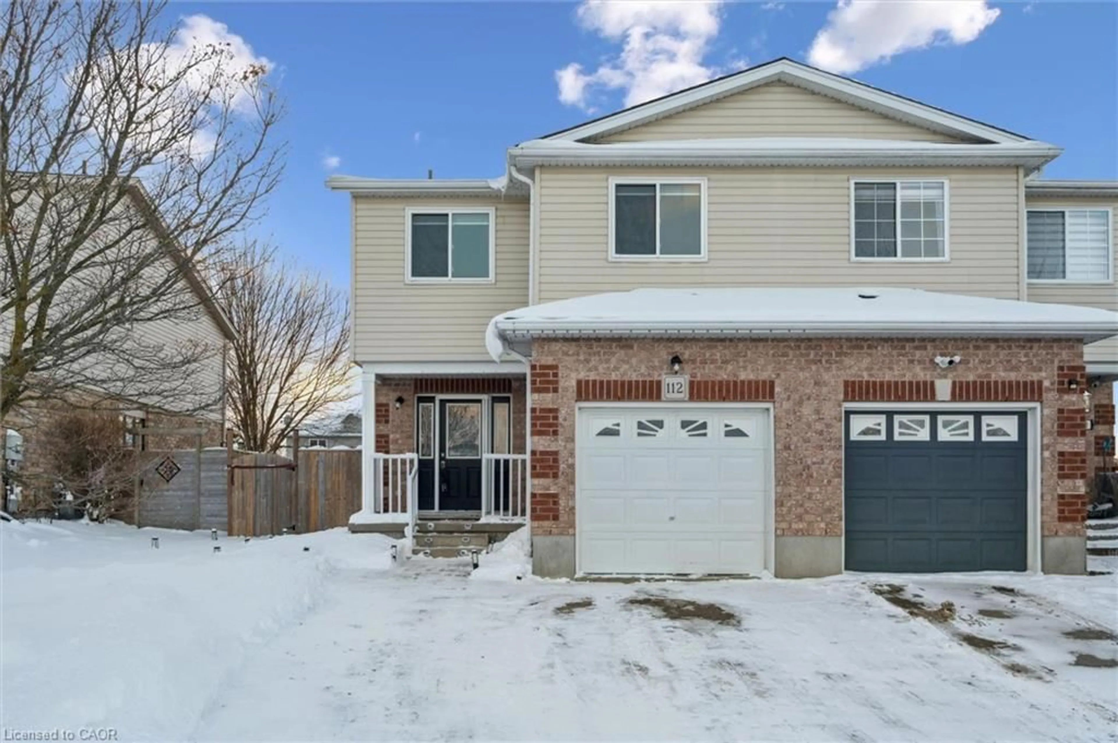 Home with brick exterior material, street for 112 Edgemere Dr, Cambridge Ontario N1P 1E9