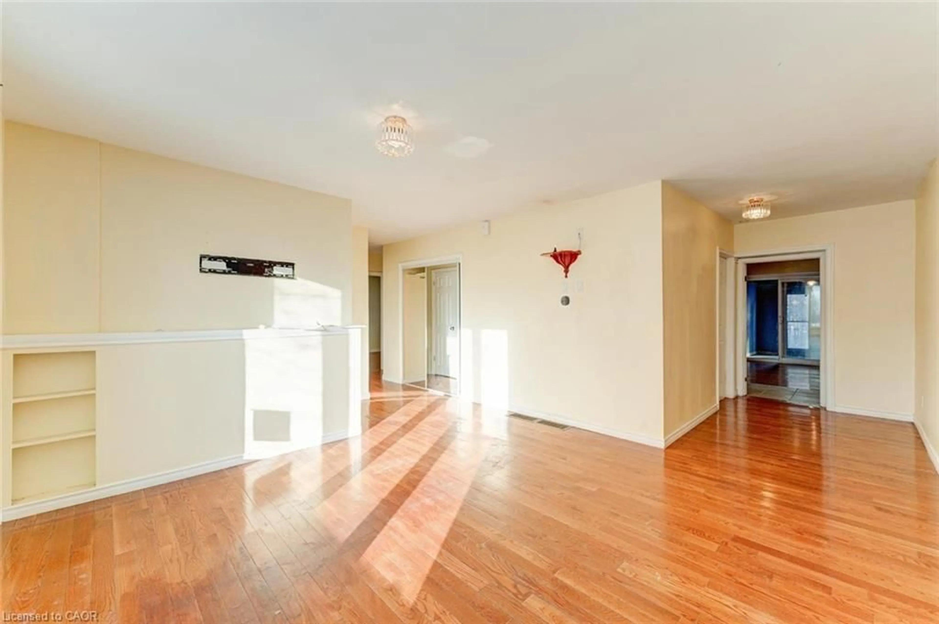 Unknown for 33 Elfreda Blvd, Scarborough Ontario M1L 4L5