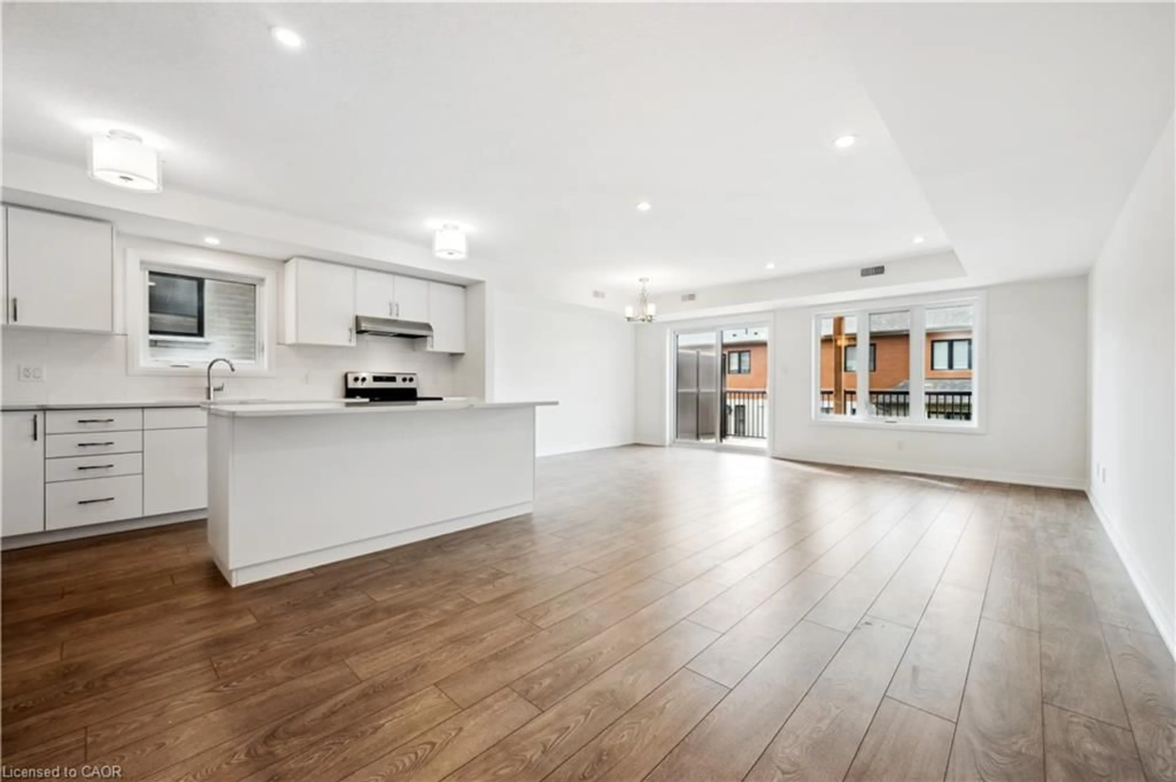 Open concept kitchen, unknown for 15 Stauffer Woods Trail #B8, Kitchener Ontario N2P 2P4