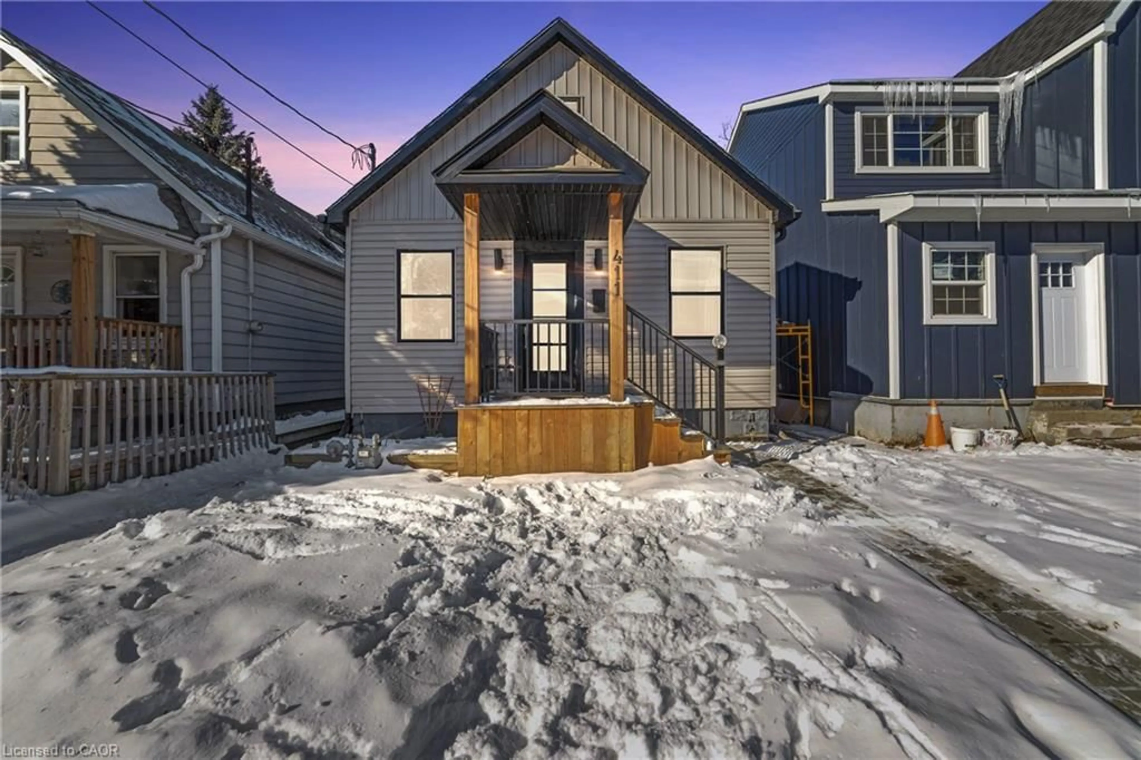 Unknown for 411 Fairfield Ave, Hamilton Ontario L8H 5J1