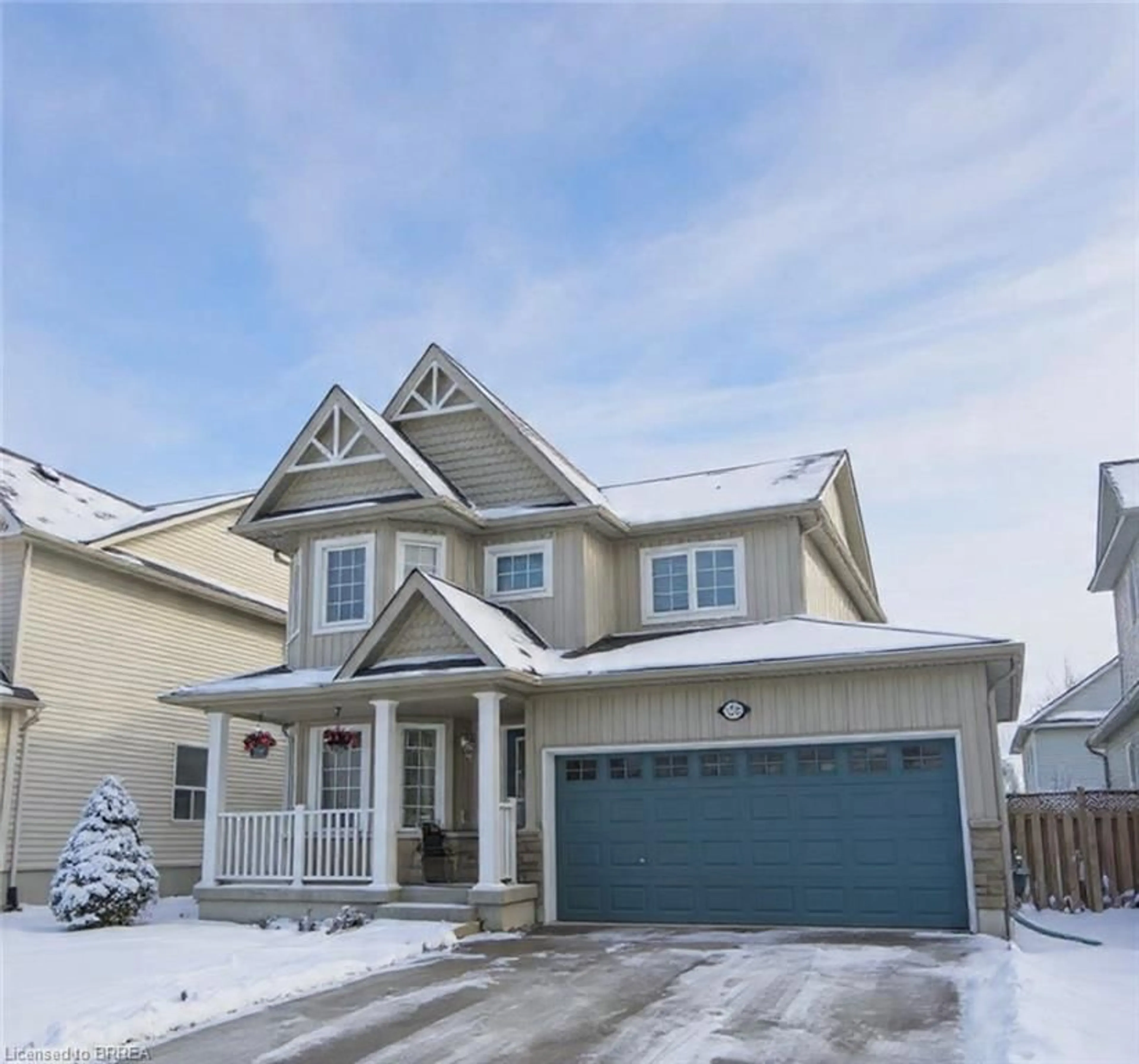 Home with vinyl exterior material, street for 252 Berry St, Shelburne Ontario L9V 3E1