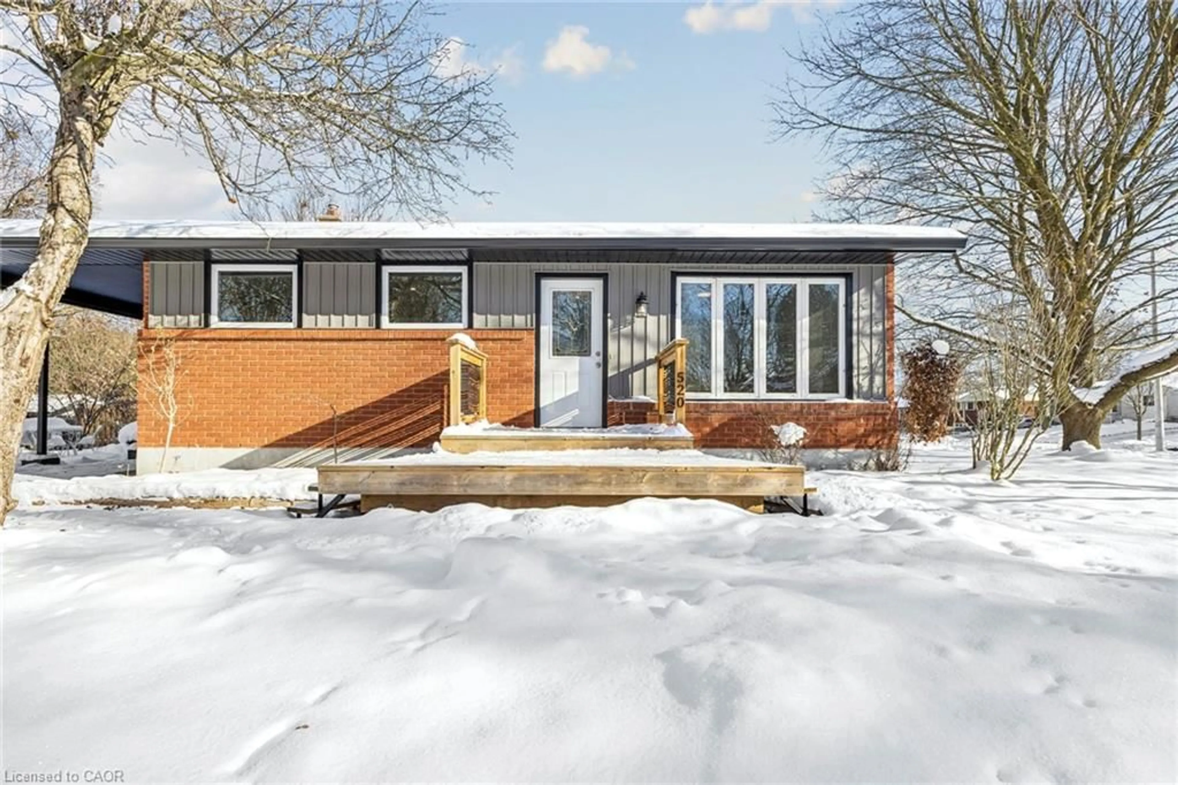 Unknown for 520 Teakwood Dr, Waterloo Ontario N2L 4L4