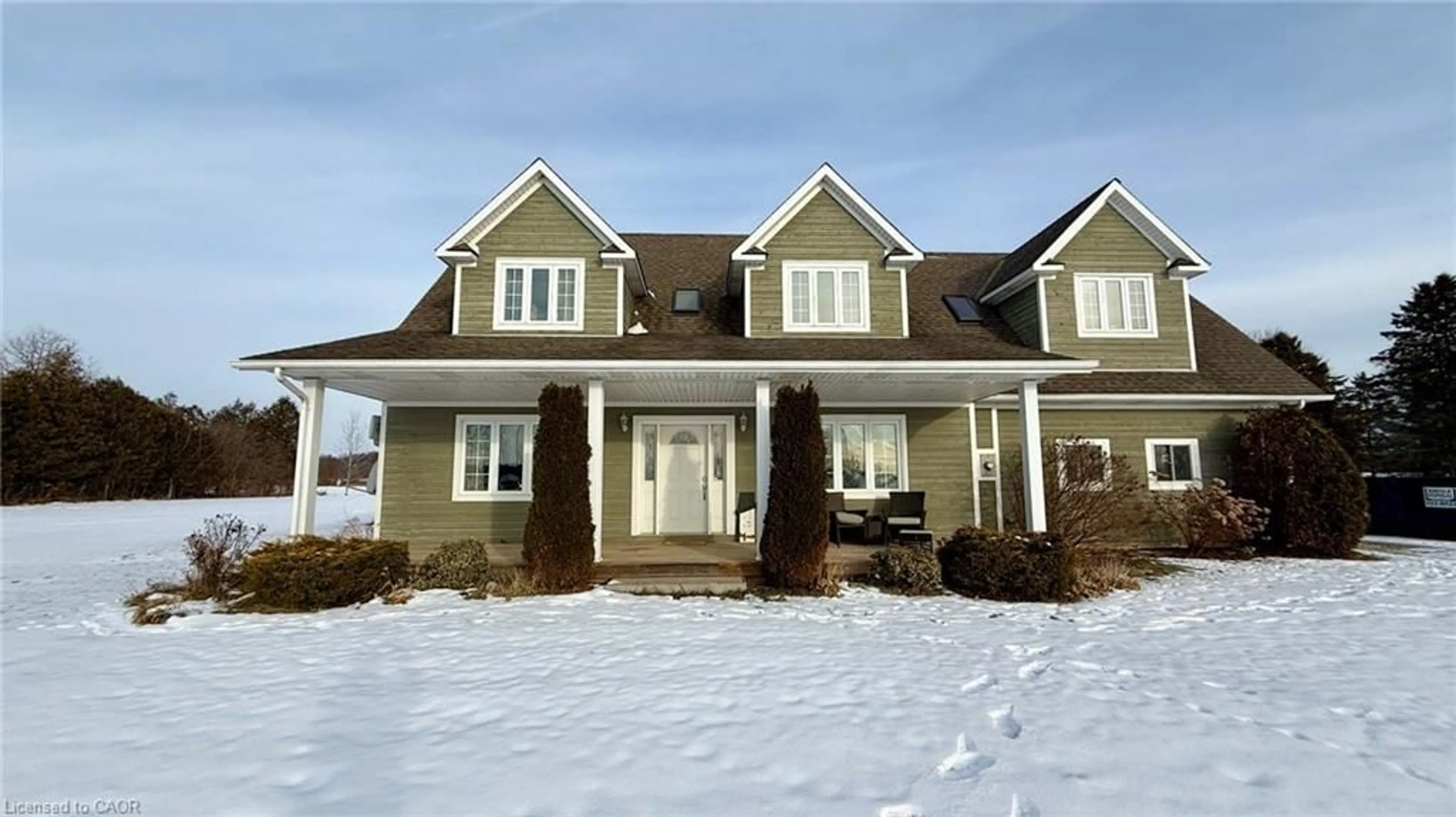 Home with vinyl exterior material, street for 1215 Concession 8 Townsend, Waterford Ontario N0E 1Y0