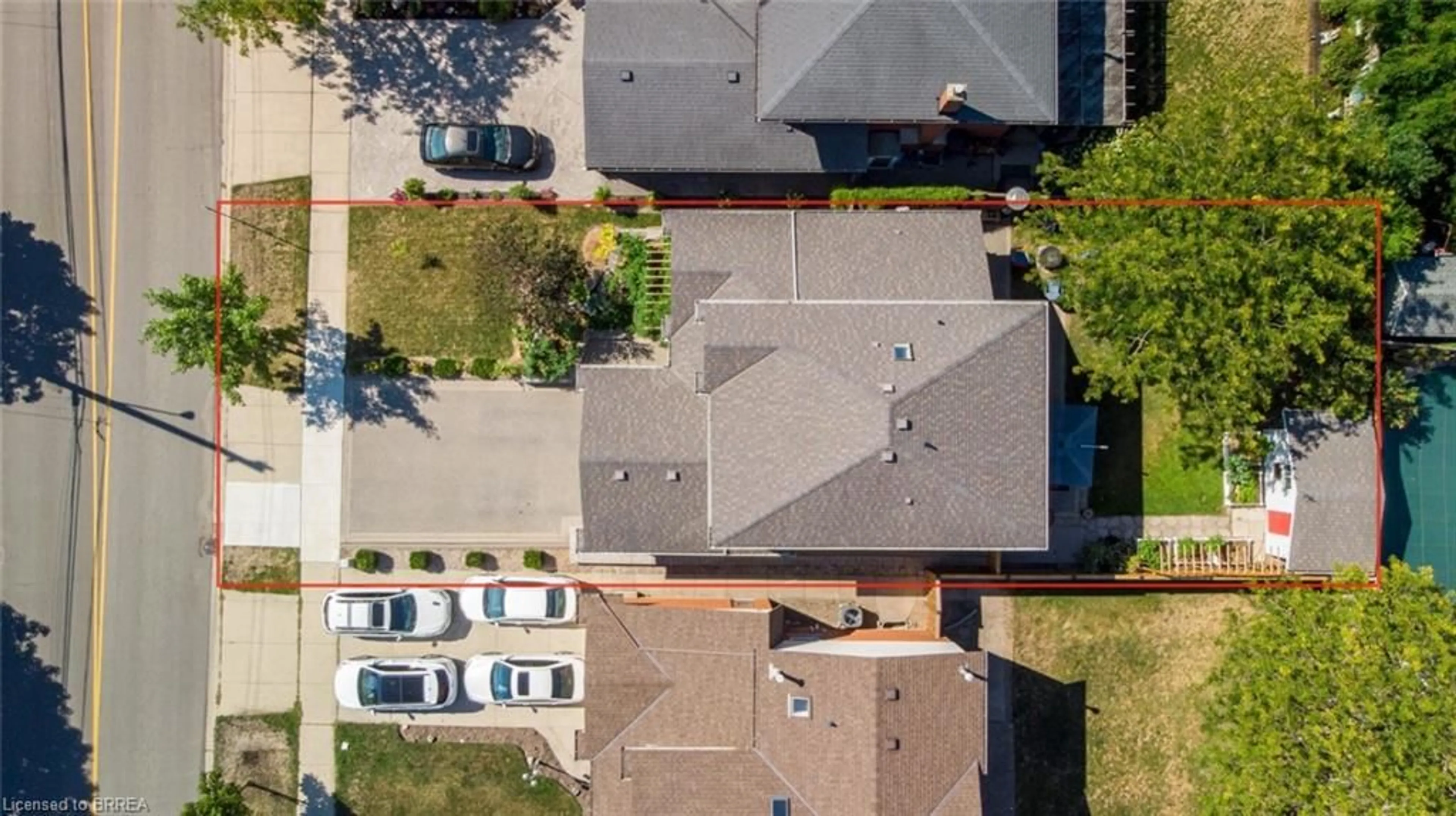 A pic from outside/outdoor area/front of a property/back of a property/a pic from drone, street for 245 Fruitland Rd, Stoney Creek Ontario L8E 5J8
