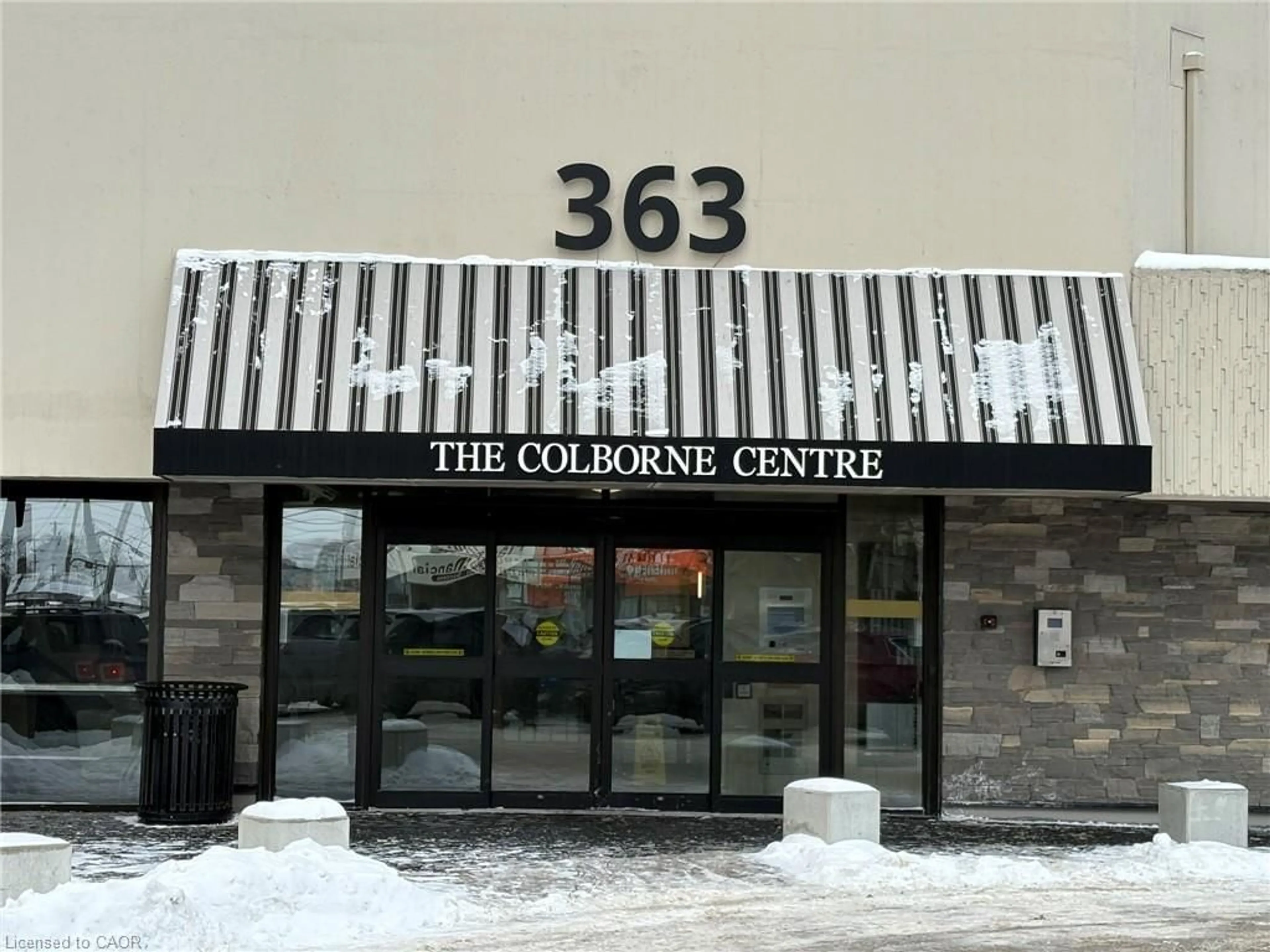 Indoor foyer for 363 Colborne St #404, London Ontario N6B 3N3