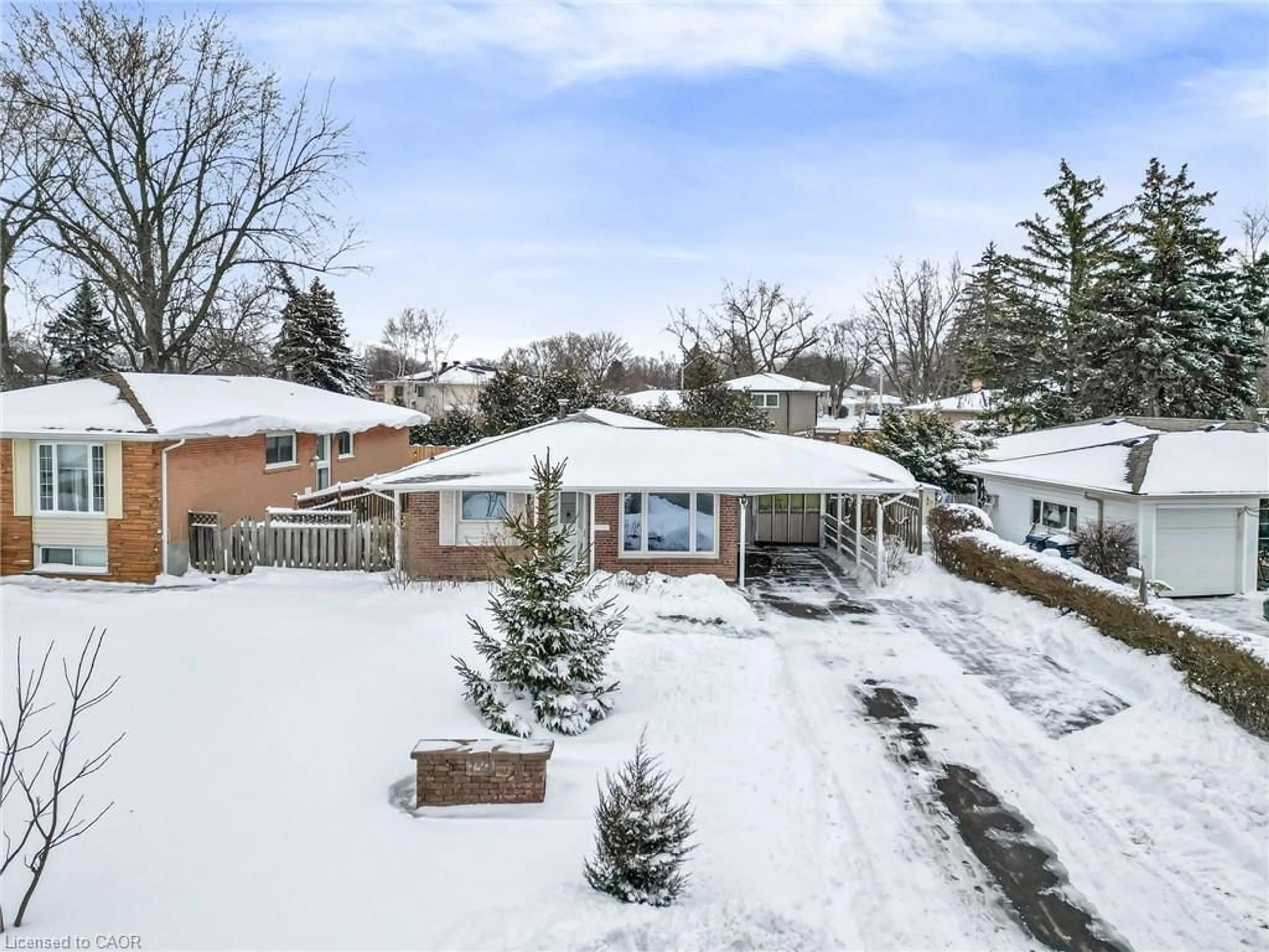 A pic from outside/outdoor area/front of a property/back of a property/a pic from drone, street for 159 Bartley Bull Pky, Brampton Ontario L6W 2K1