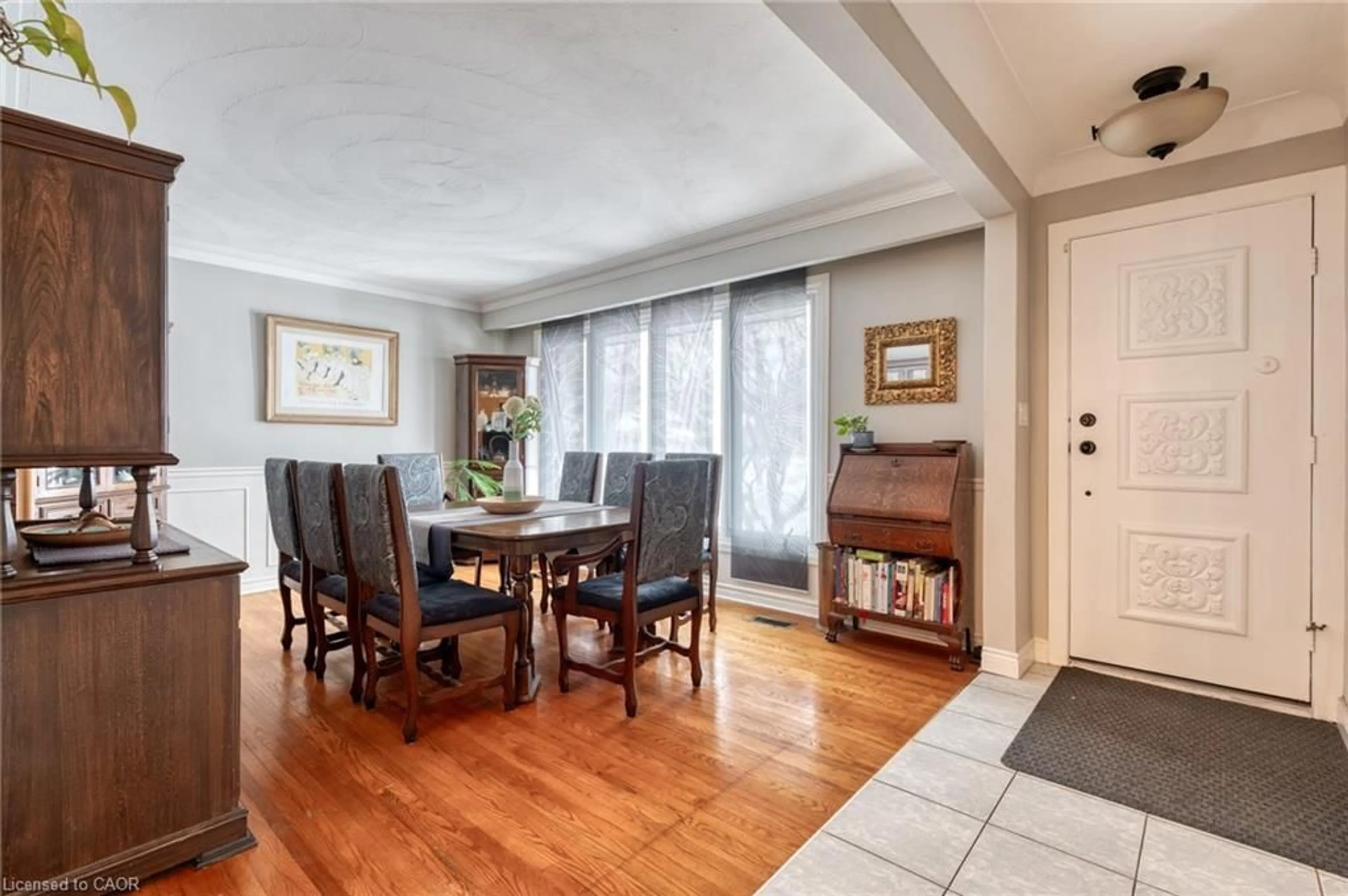 Dining room, unknown for 162 Bendamere Ave, Hamilton Ontario L9C 1N5