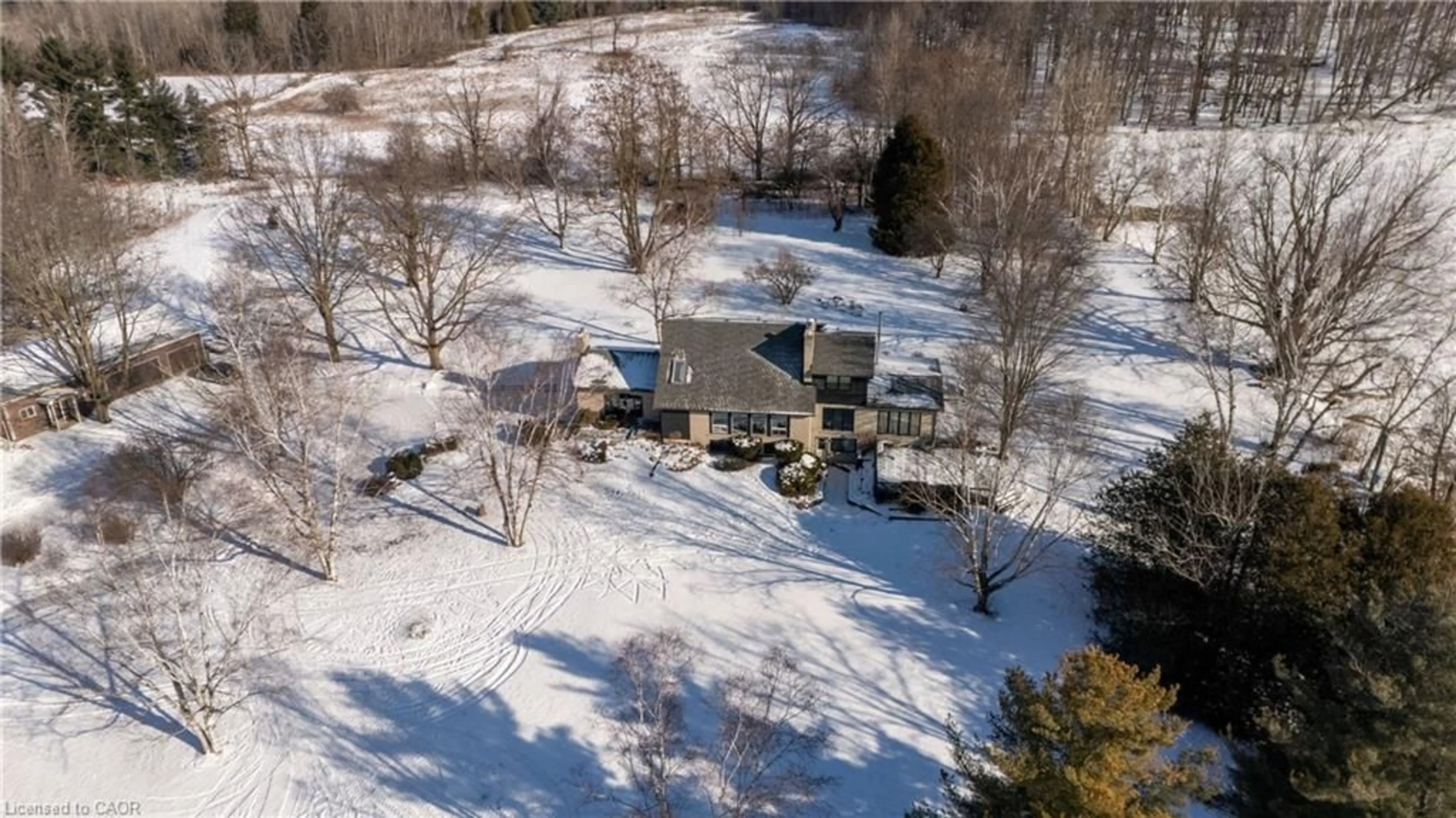 A pic from outside/outdoor area/front of a property/back of a property/a pic from drone, unknown for 15633 Kennedy Rd, Caledon Ontario L7C 2H7