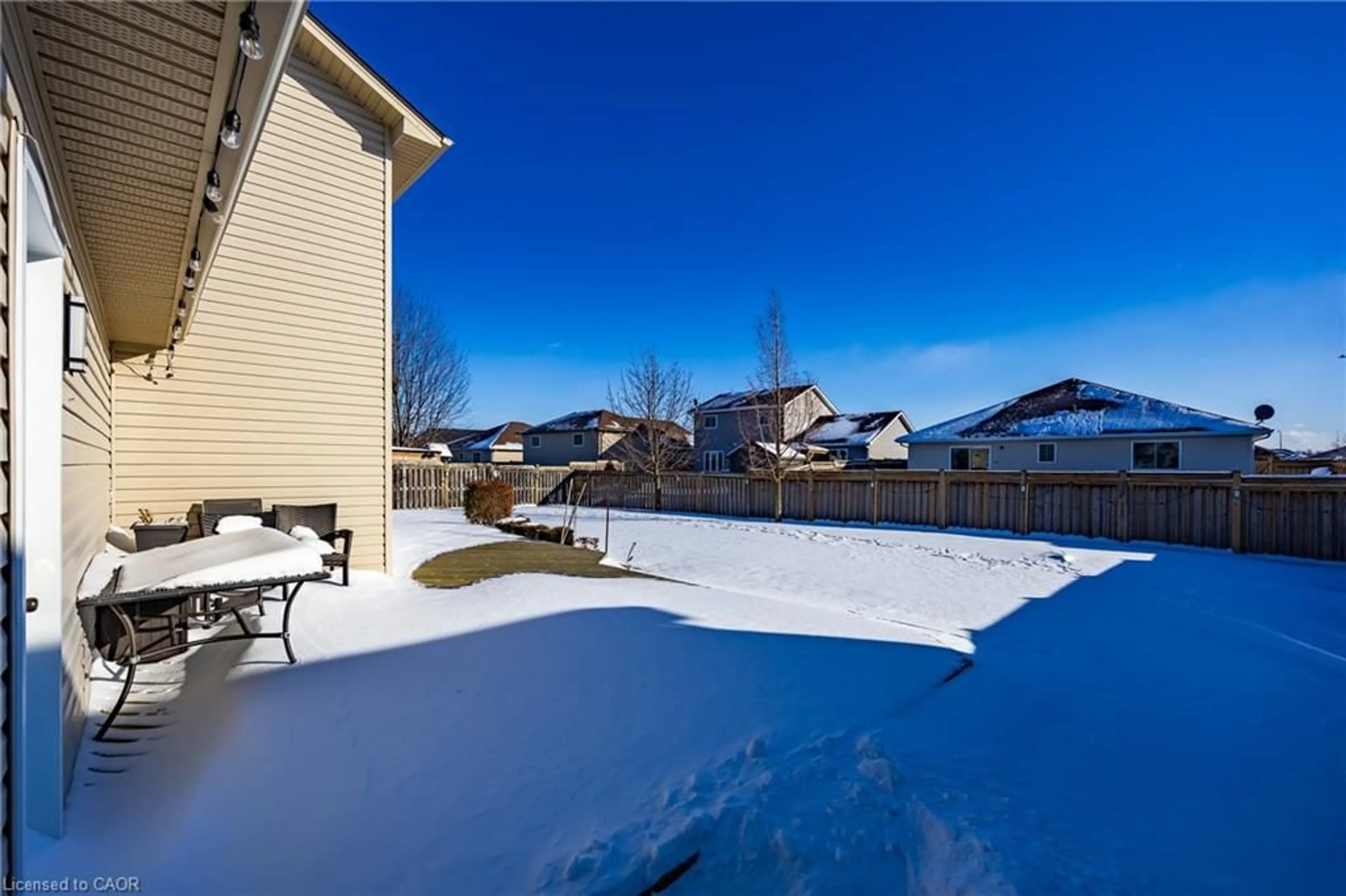 Patio, water/lake/river/ocean view for 47 Oak Cres, Hagersville Ontario N0A 1H0