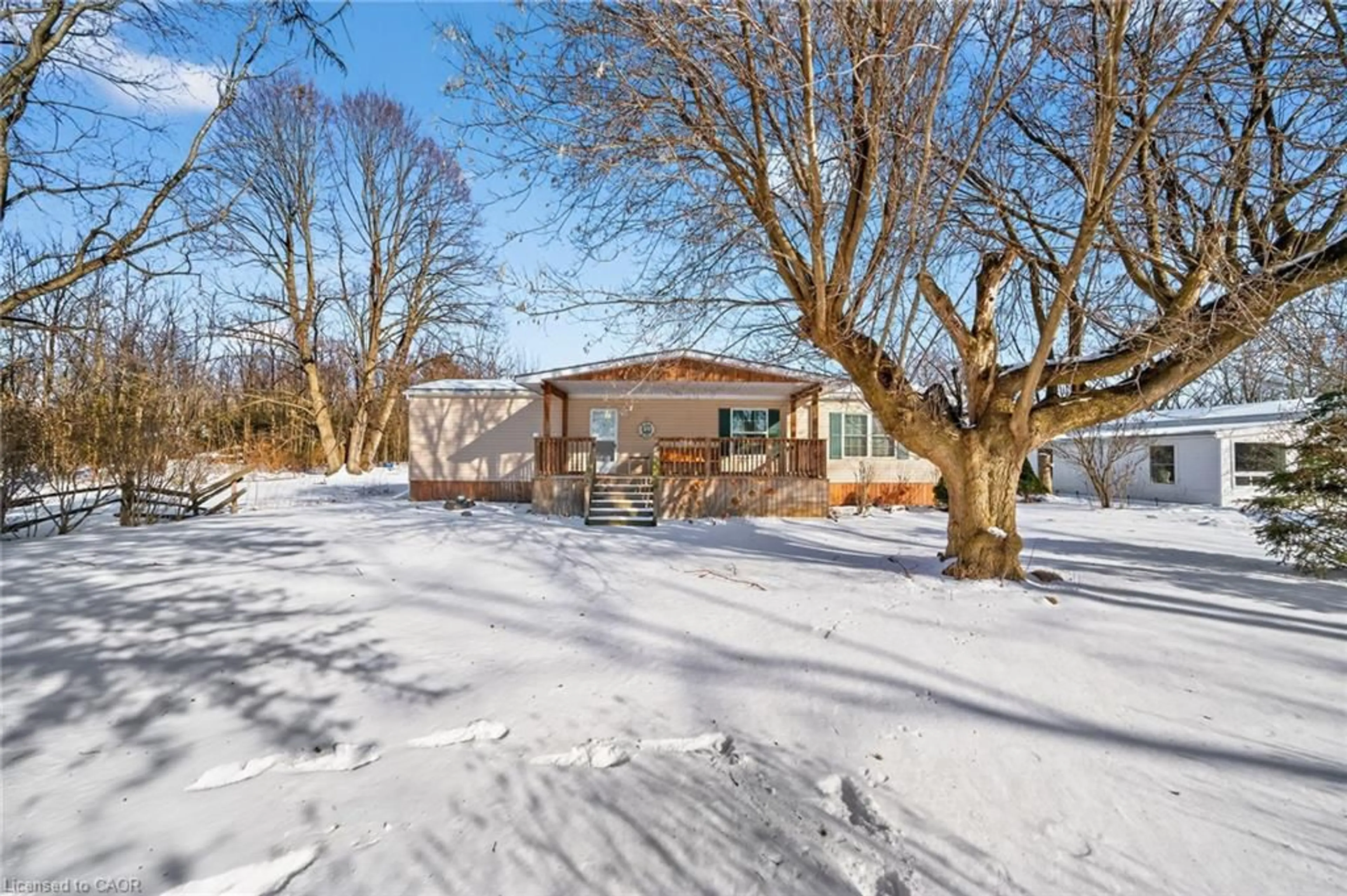 A pic from outside/outdoor area/front of a property/back of a property/a pic from drone, street for 29 Courish Lane, Cayuga Ontario N0A 1E0