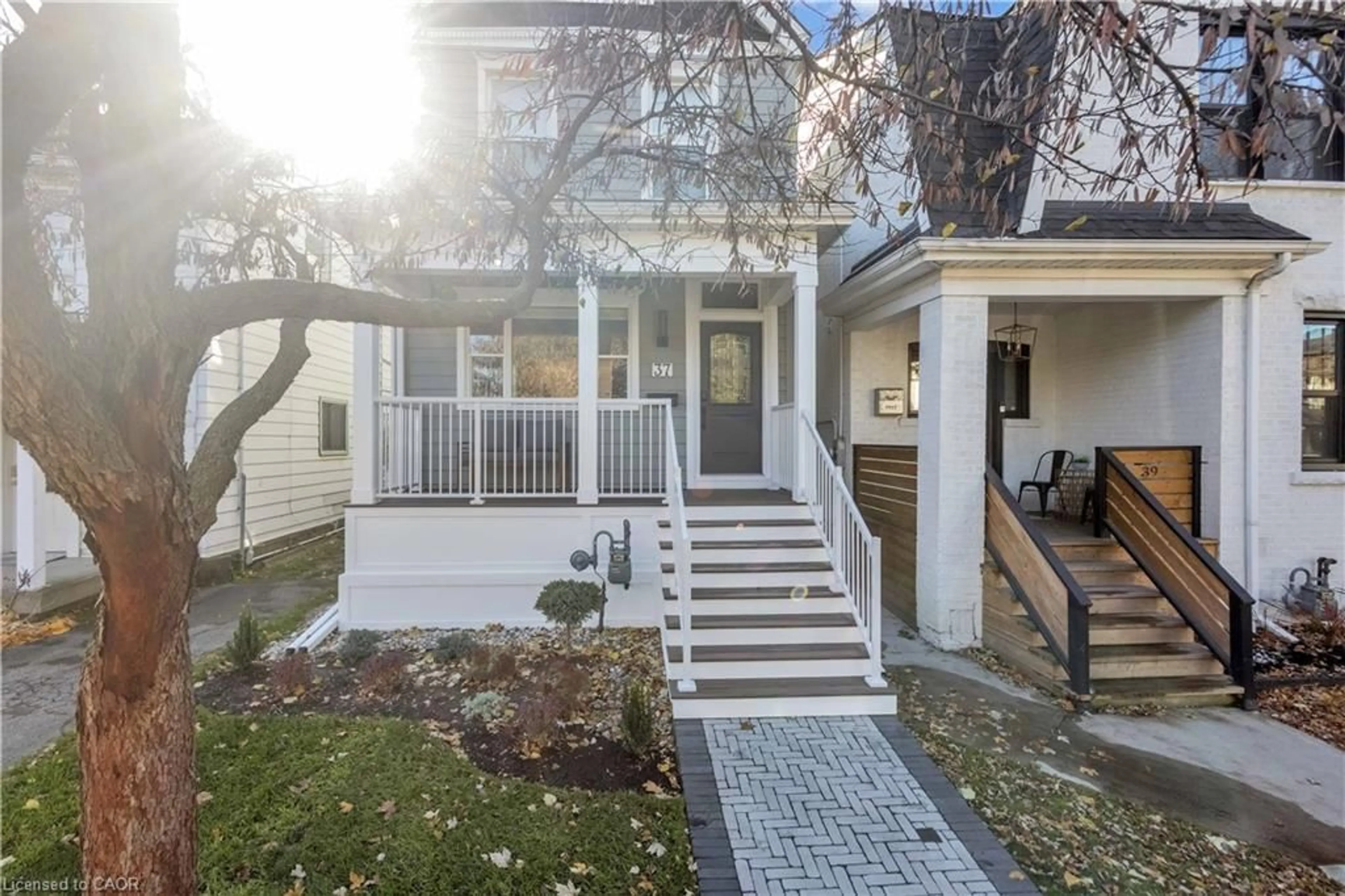 Unknown for 37 Chatham St, Hamilton Ontario L8P 2B3