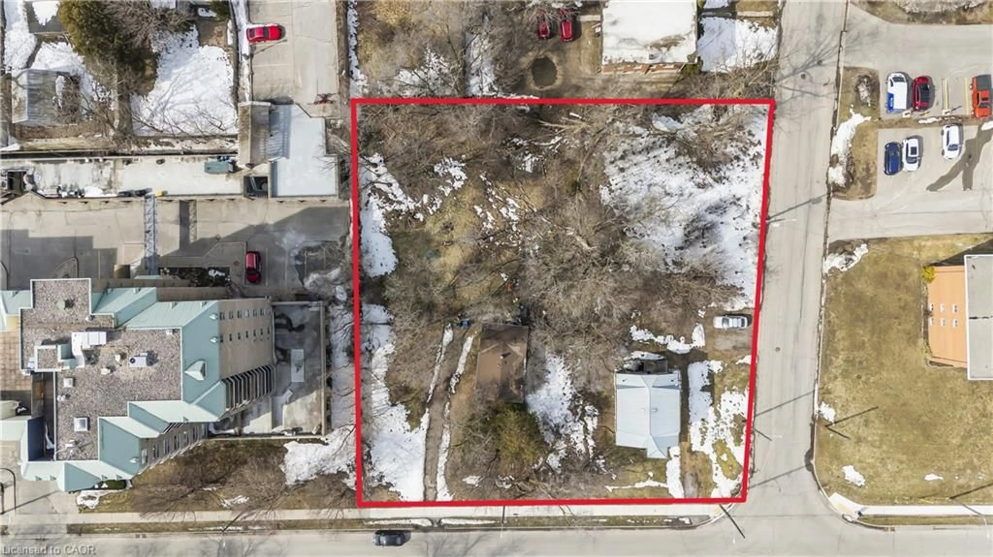 A pic from outside/outdoor area/front of a property/back of a property/a pic from drone, building for 261-267 Bristol St, Guelph Ontario N1H 3M5