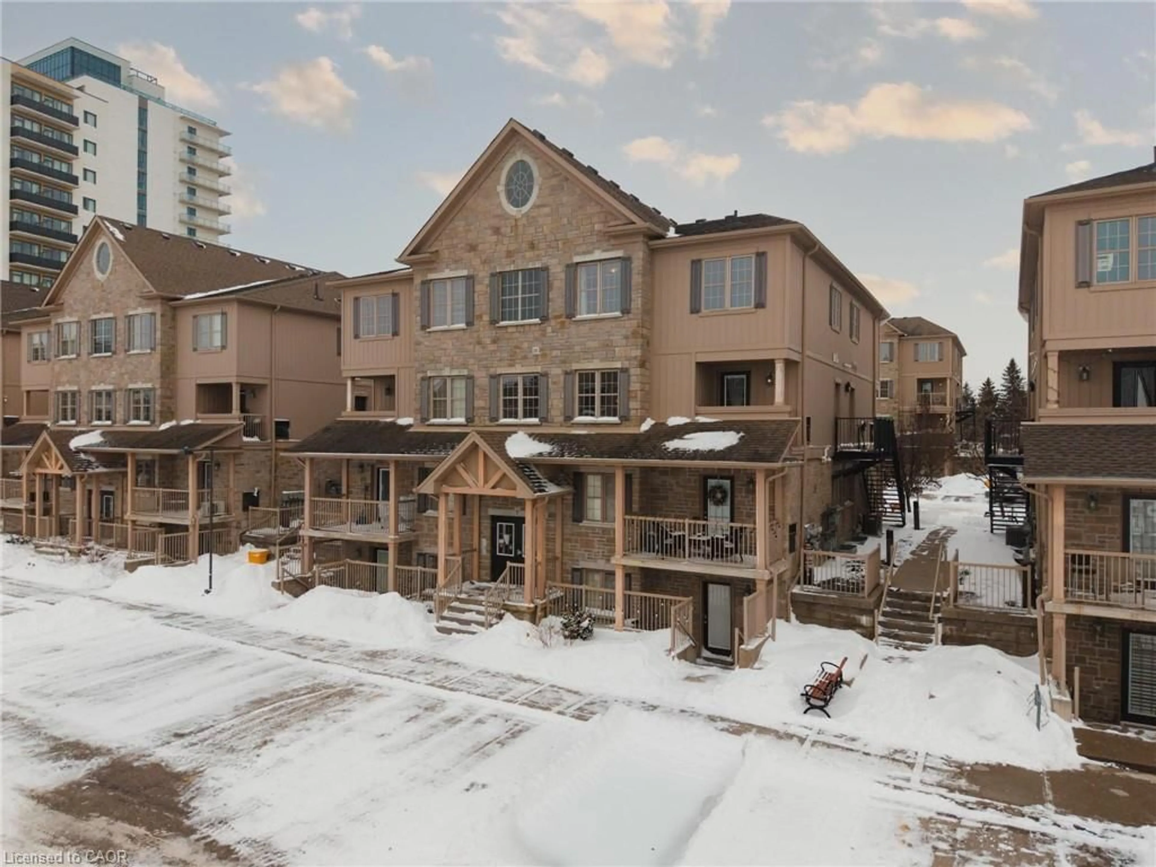 A pic from outside/outdoor area/front of a property/back of a property/a pic from drone, unknown for 1460 Highland Rd #7K, Kitchener Ontario N2N 0B7