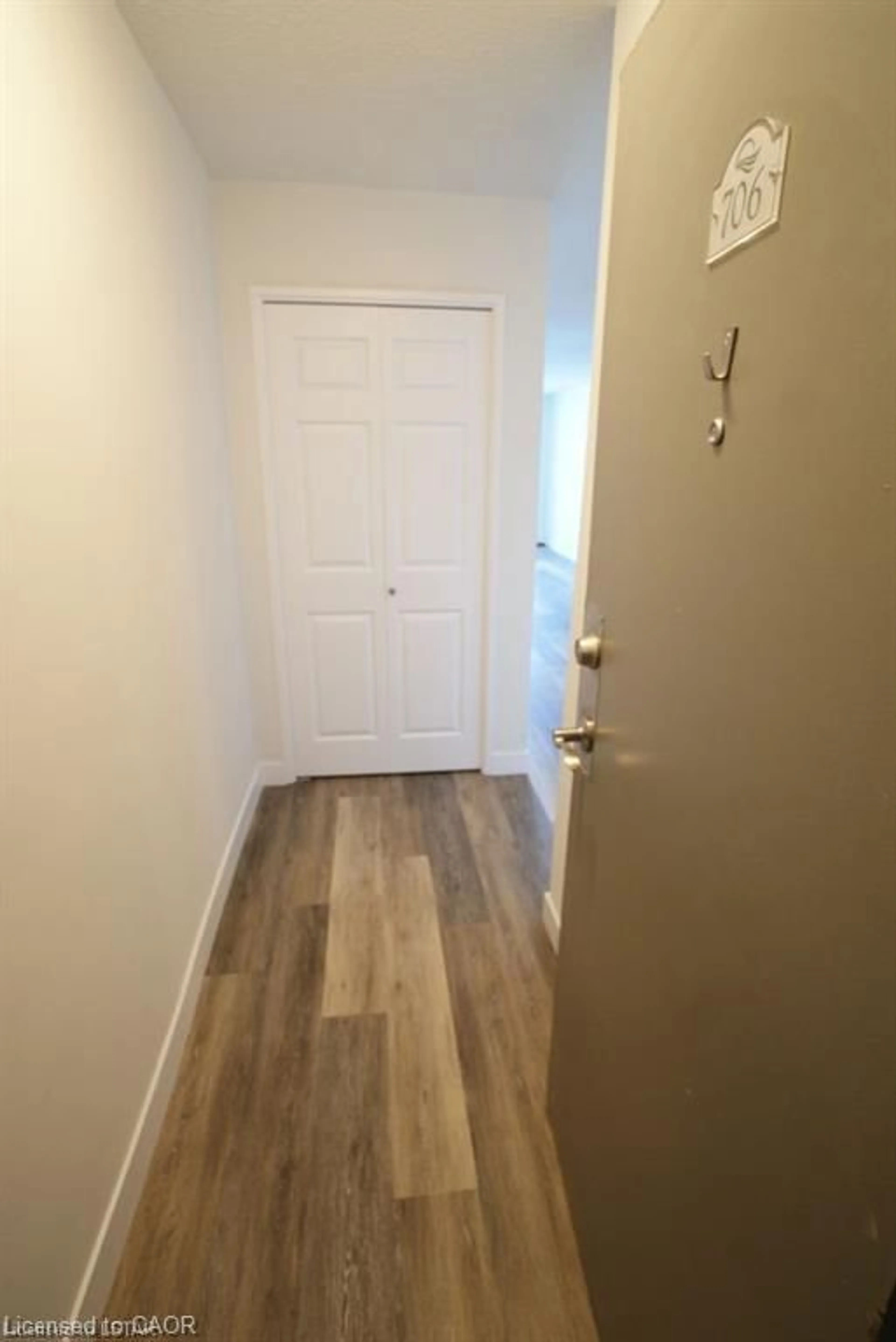 Unknown for 563 Mornington Ave #706, London Ontario N5Y 4T8