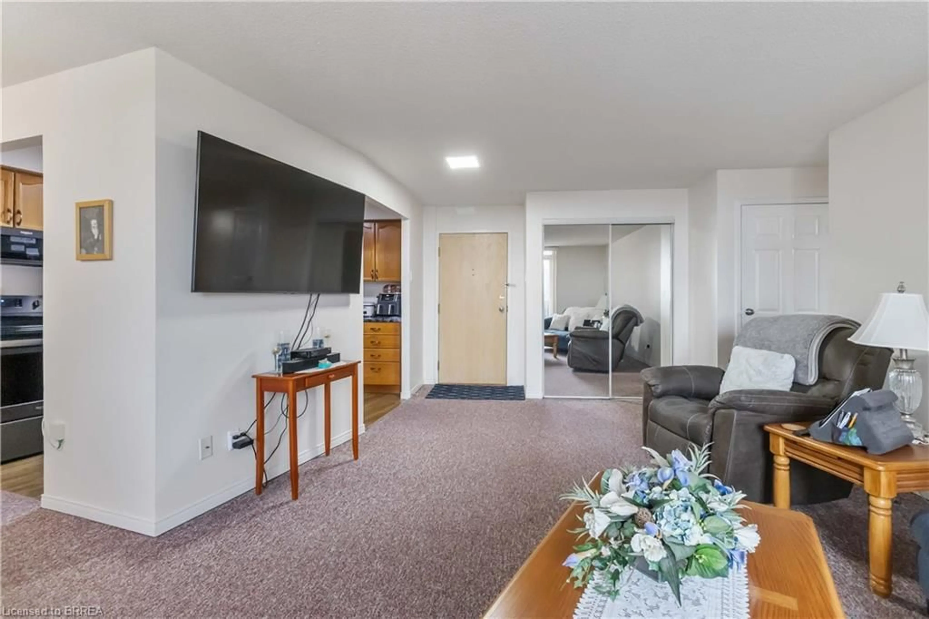 Unknown for 9 Bonheur Crt #506, Brantford Ontario N3P 1Z5